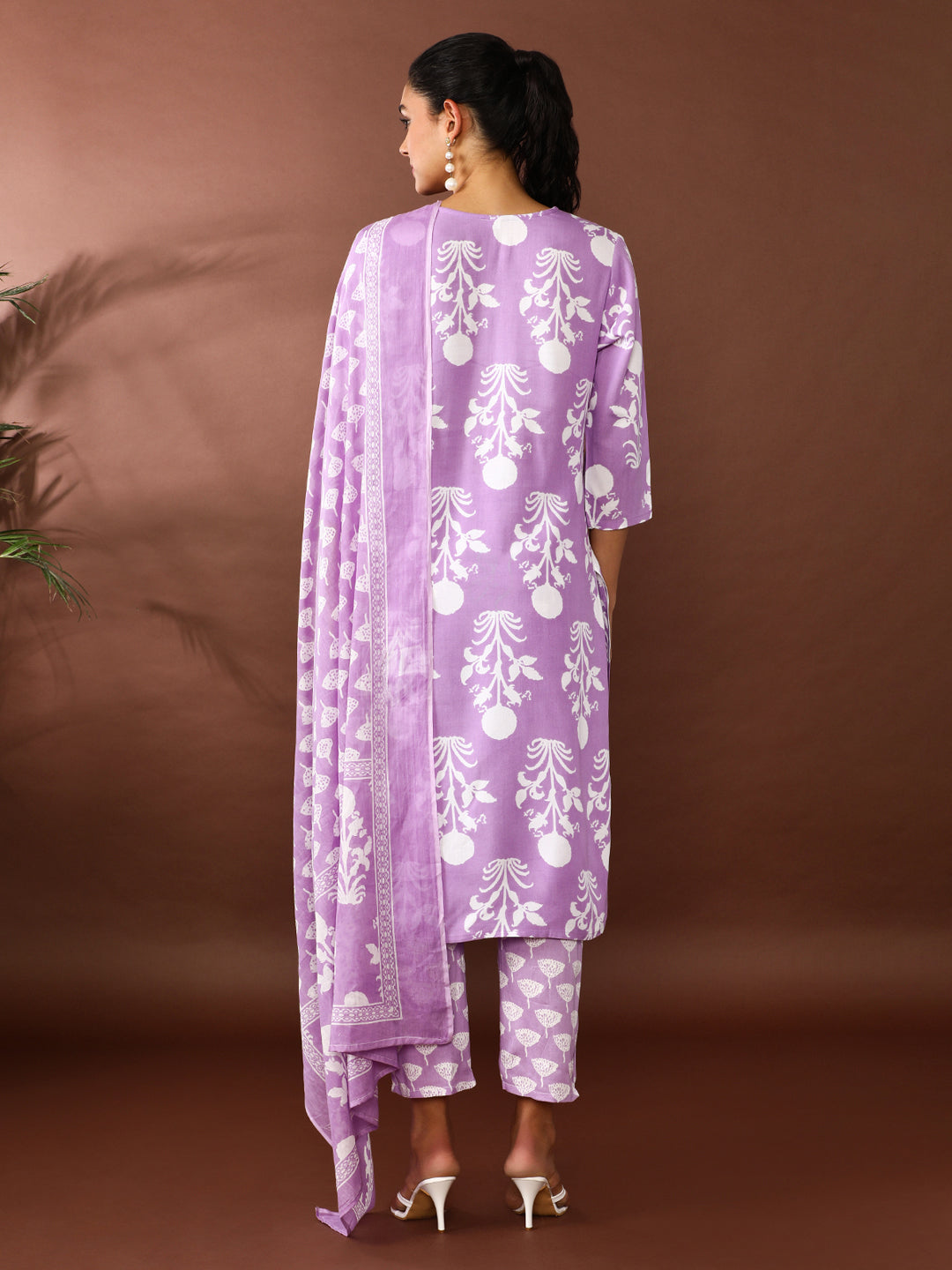 Floral Embroidered Straight Kurta & Trousers Sets