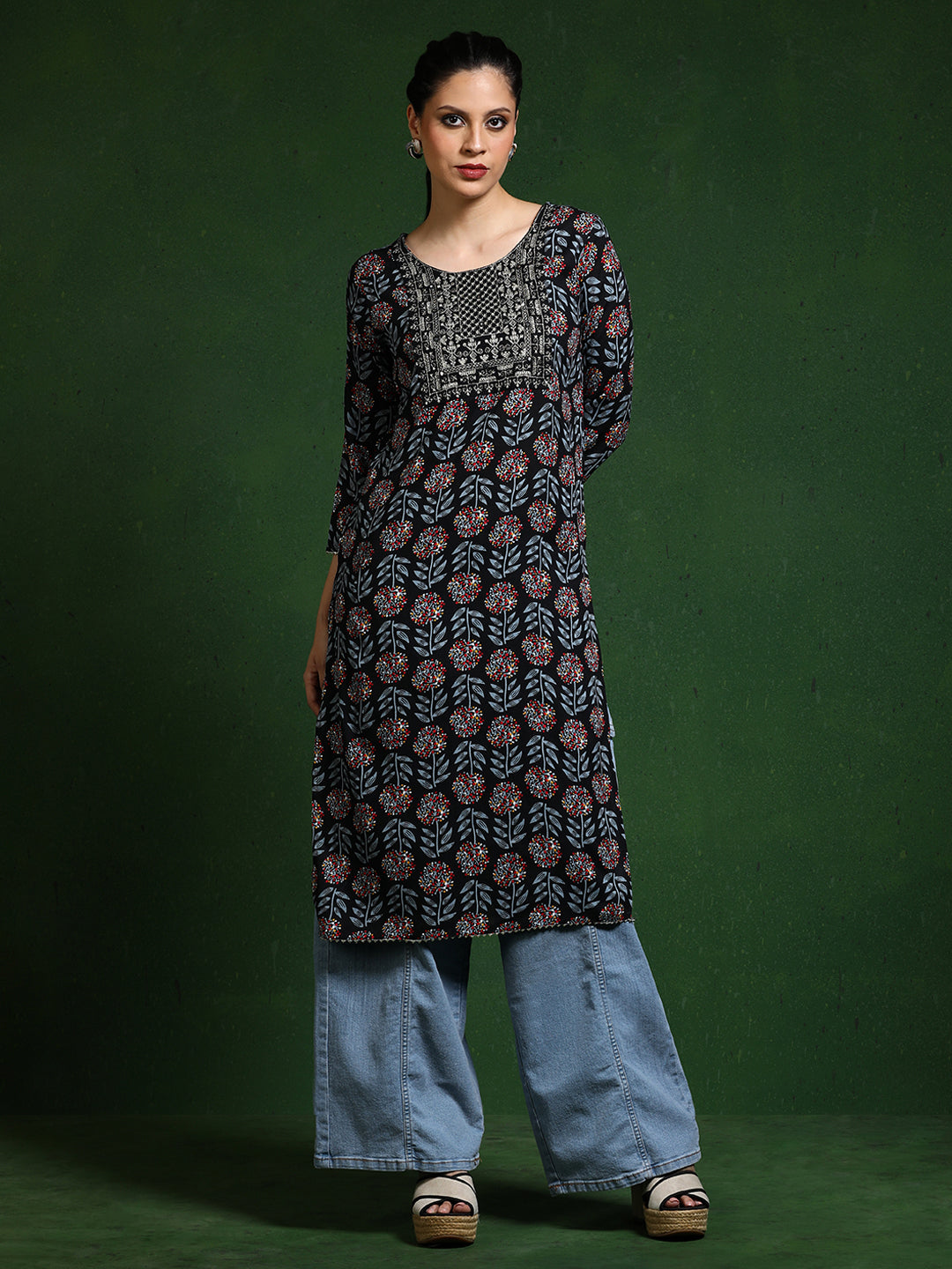 Floral Embroidered Straight Kurta