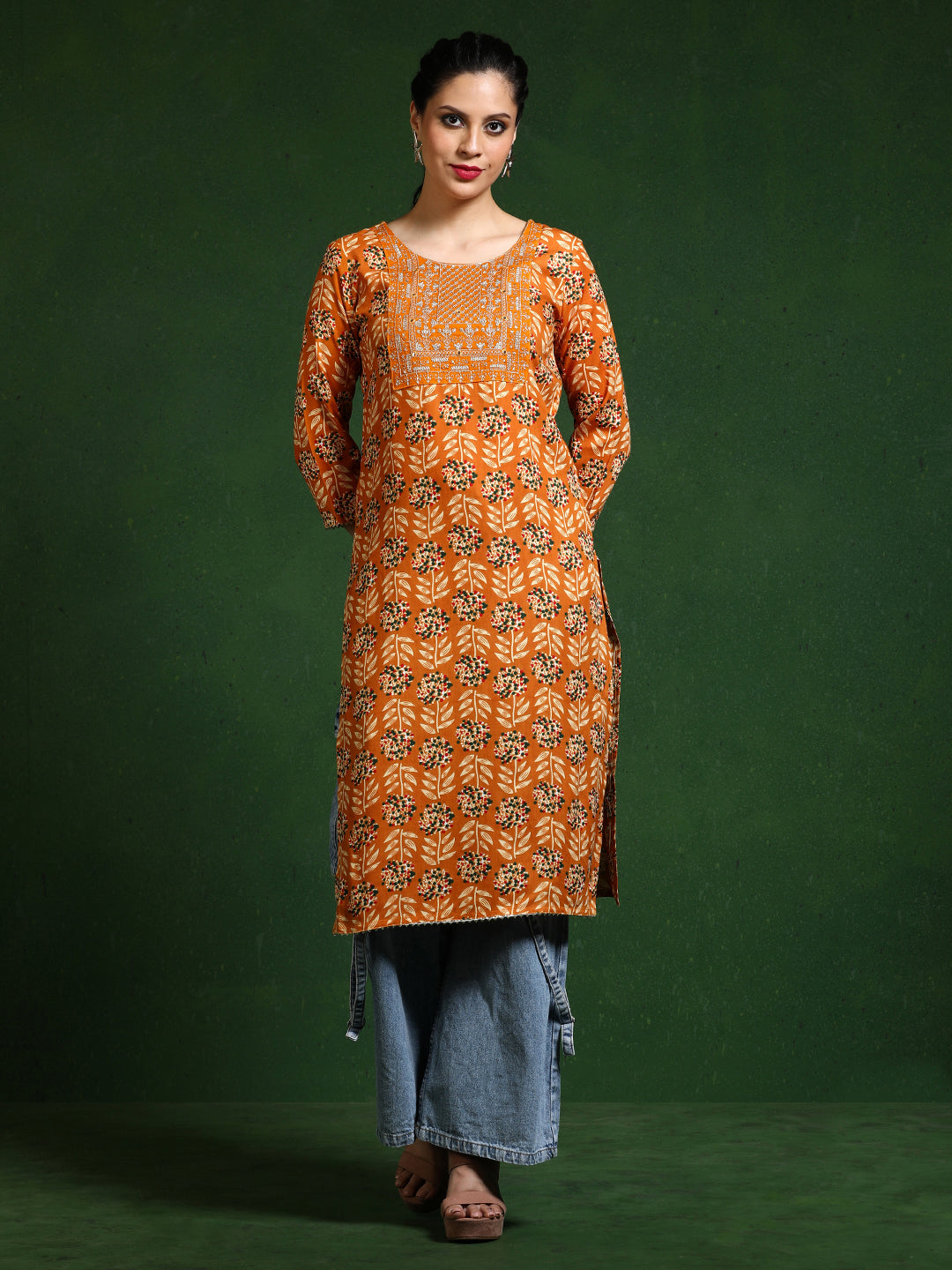Floral Embroidered Straight Kurta