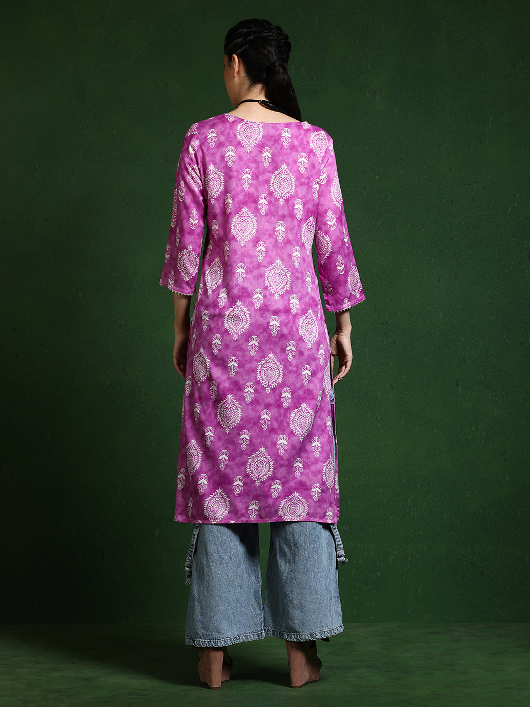Floral Embroidered Straight Kurta