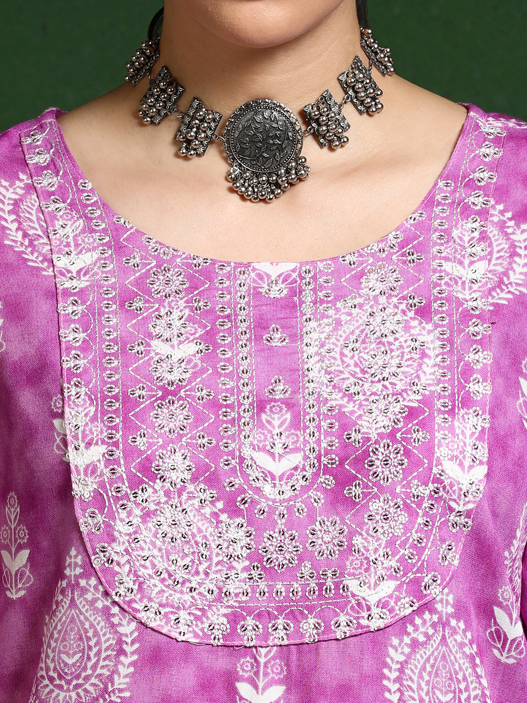 Floral Embroidered Straight Kurta