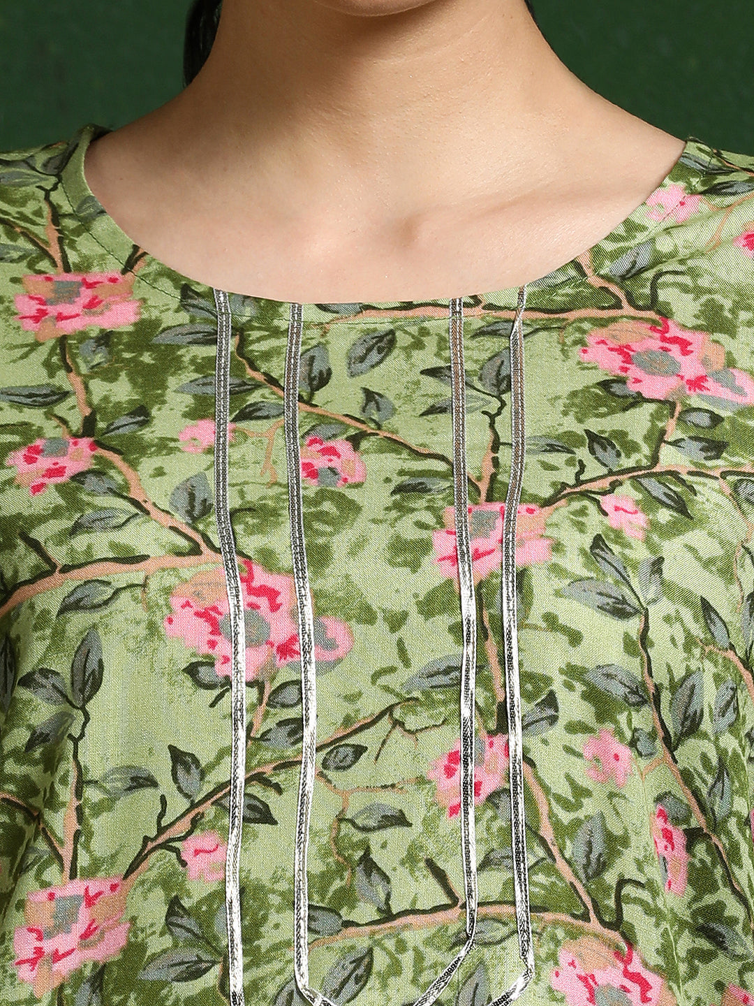 Floral Embroidered Straight Kurta