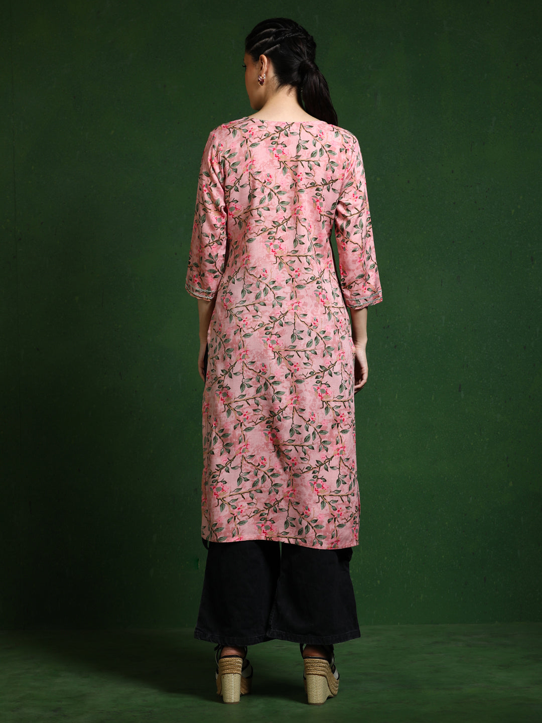 Floral Embroidered Straight Kurta