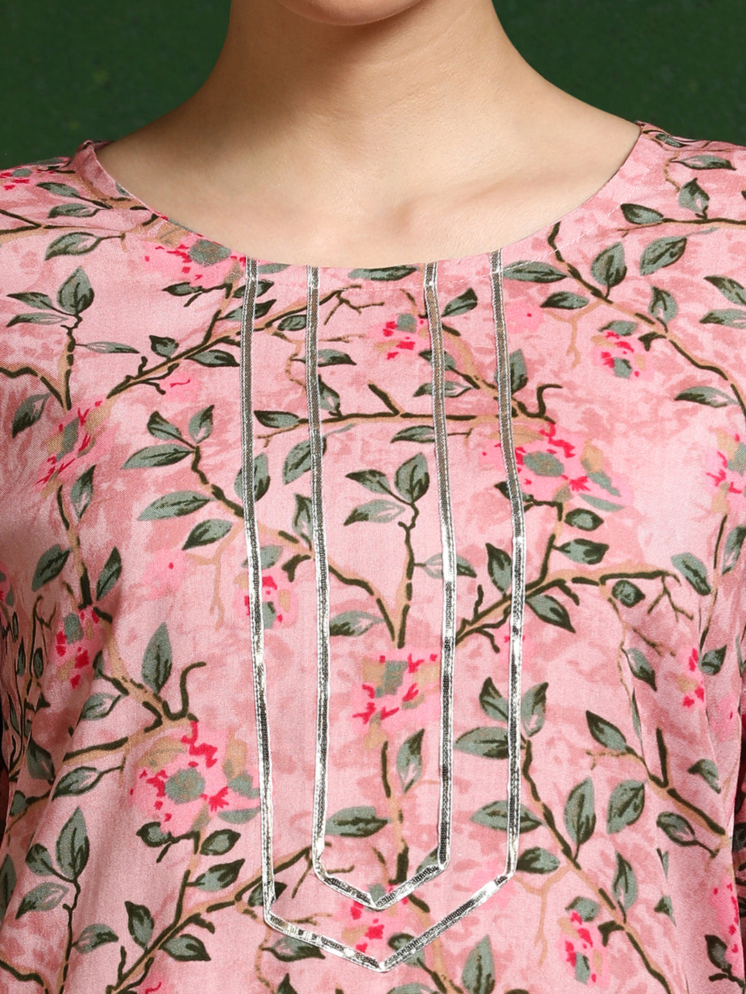 Floral Embroidered Straight Kurta