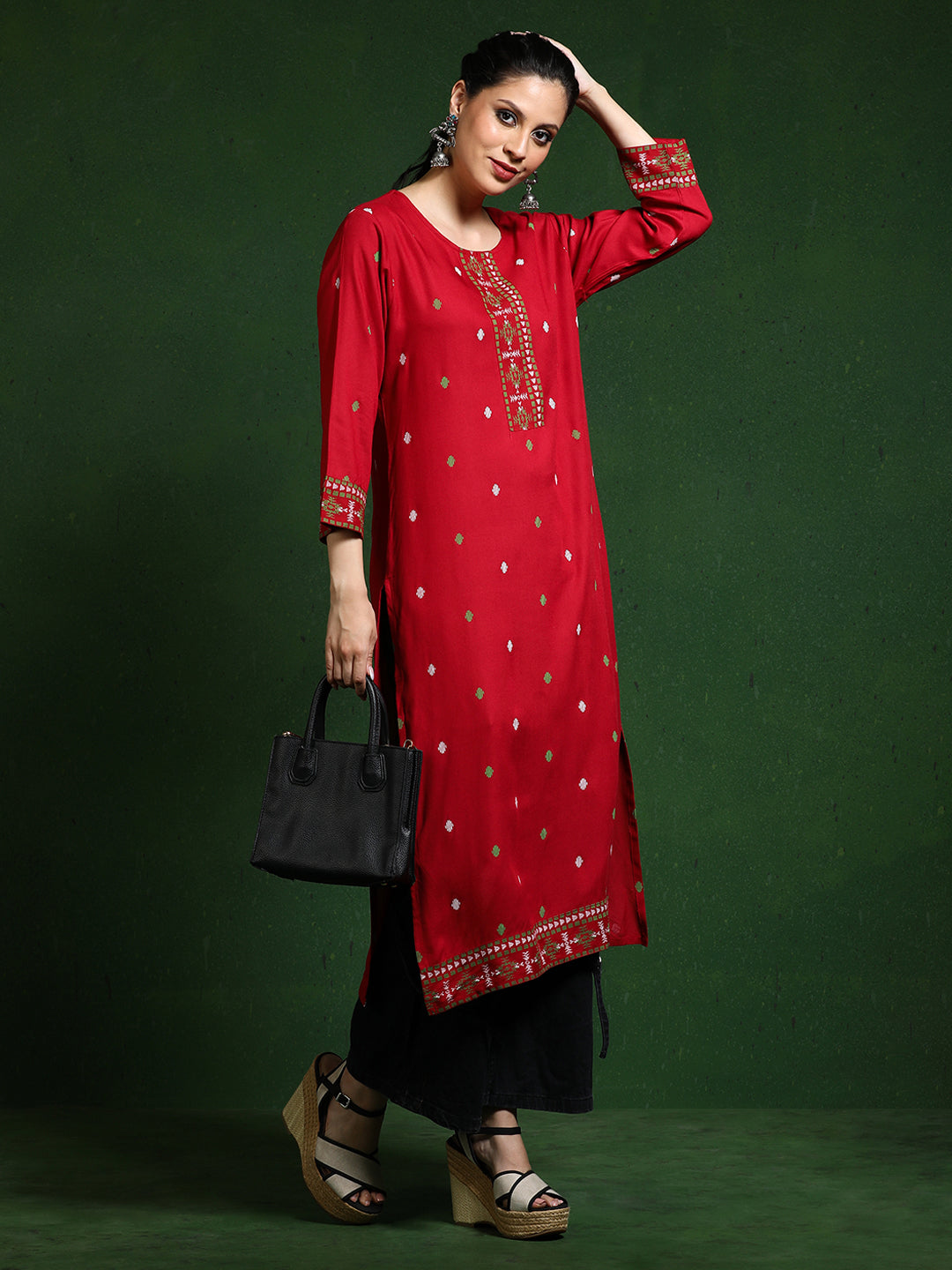 Floral Embroidered Straight Kurta