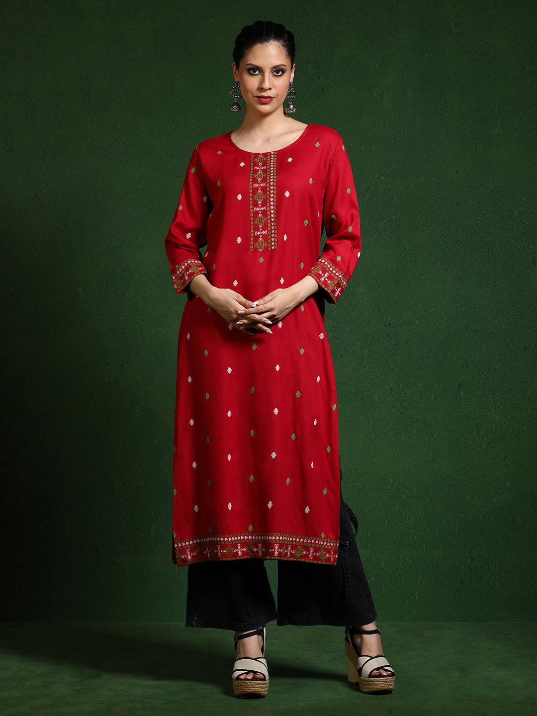 Floral Embroidered Straight Kurta
