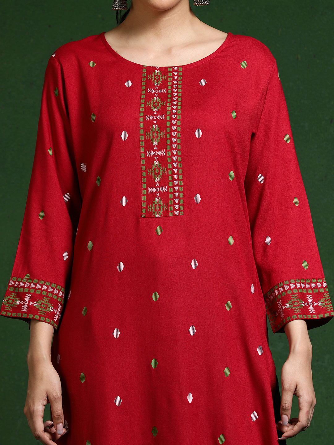 Floral Embroidered Straight Kurta