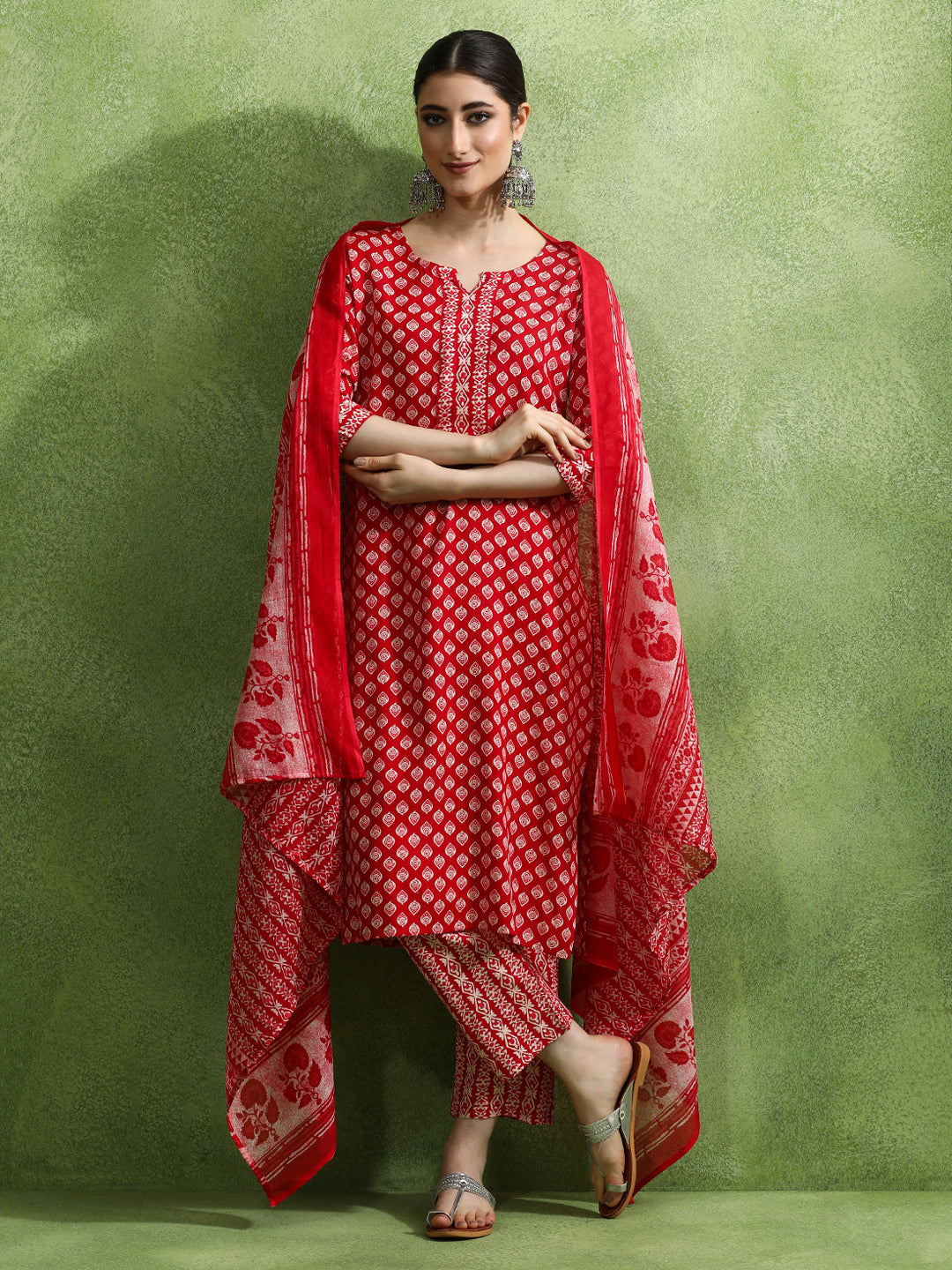 Floral Printed Straight Kurta & Trousers Sets