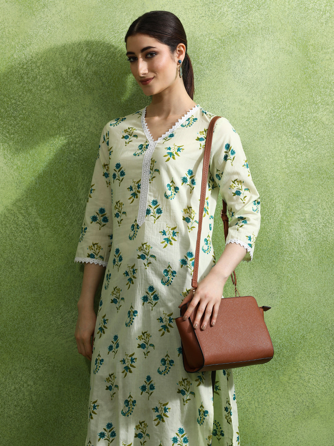 Floral Printed Straight Kurta