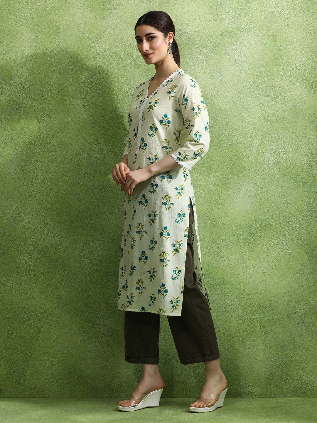 Floral Printed Straight Kurta