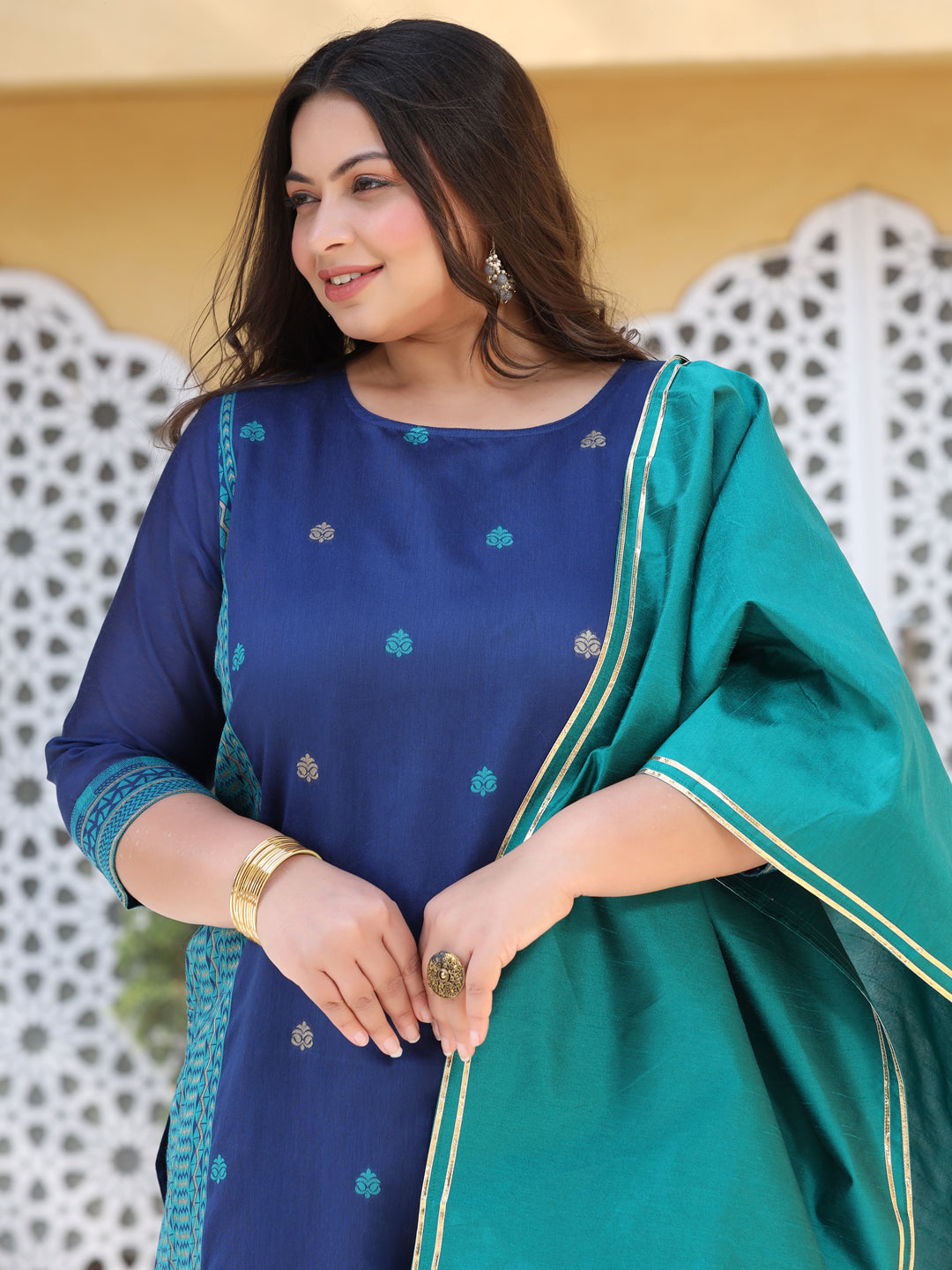 Blue Jacquard Woven Straight Kurta With Pants & Dupatta