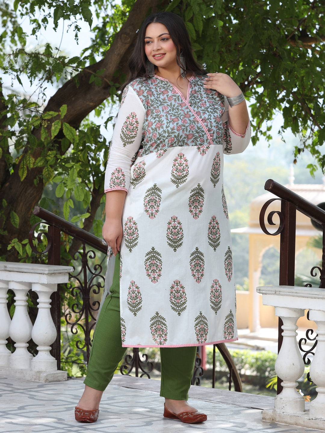 Off-White Ethnic Motifs Printed Straight Cotton Kurta