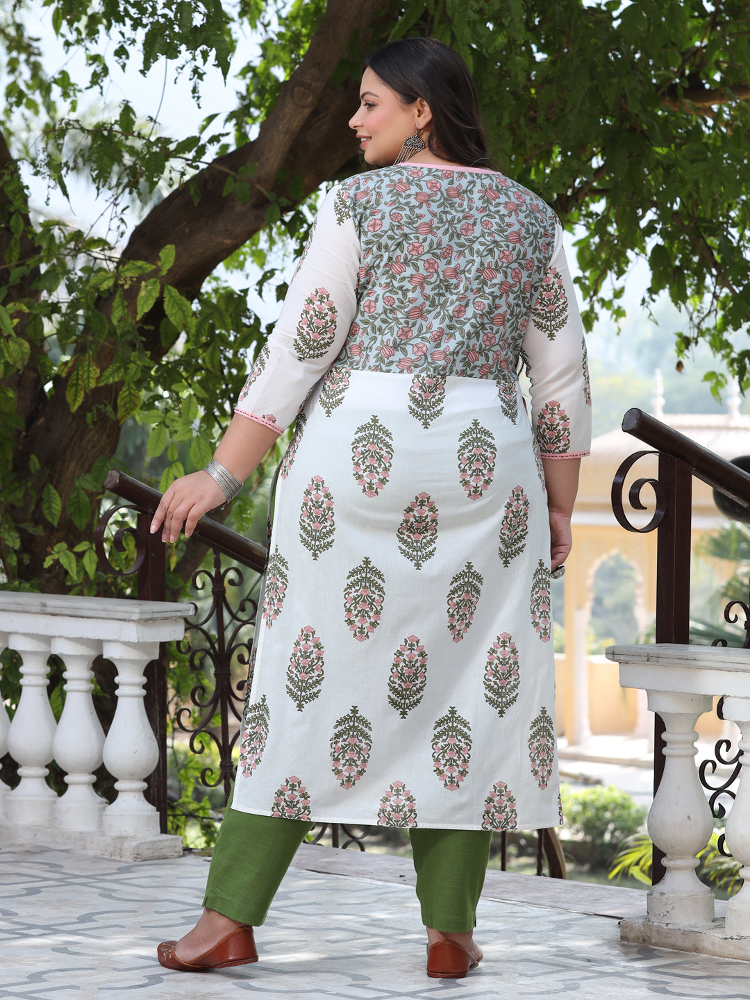 Off-White Ethnic Motifs Printed Straight Cotton Kurta