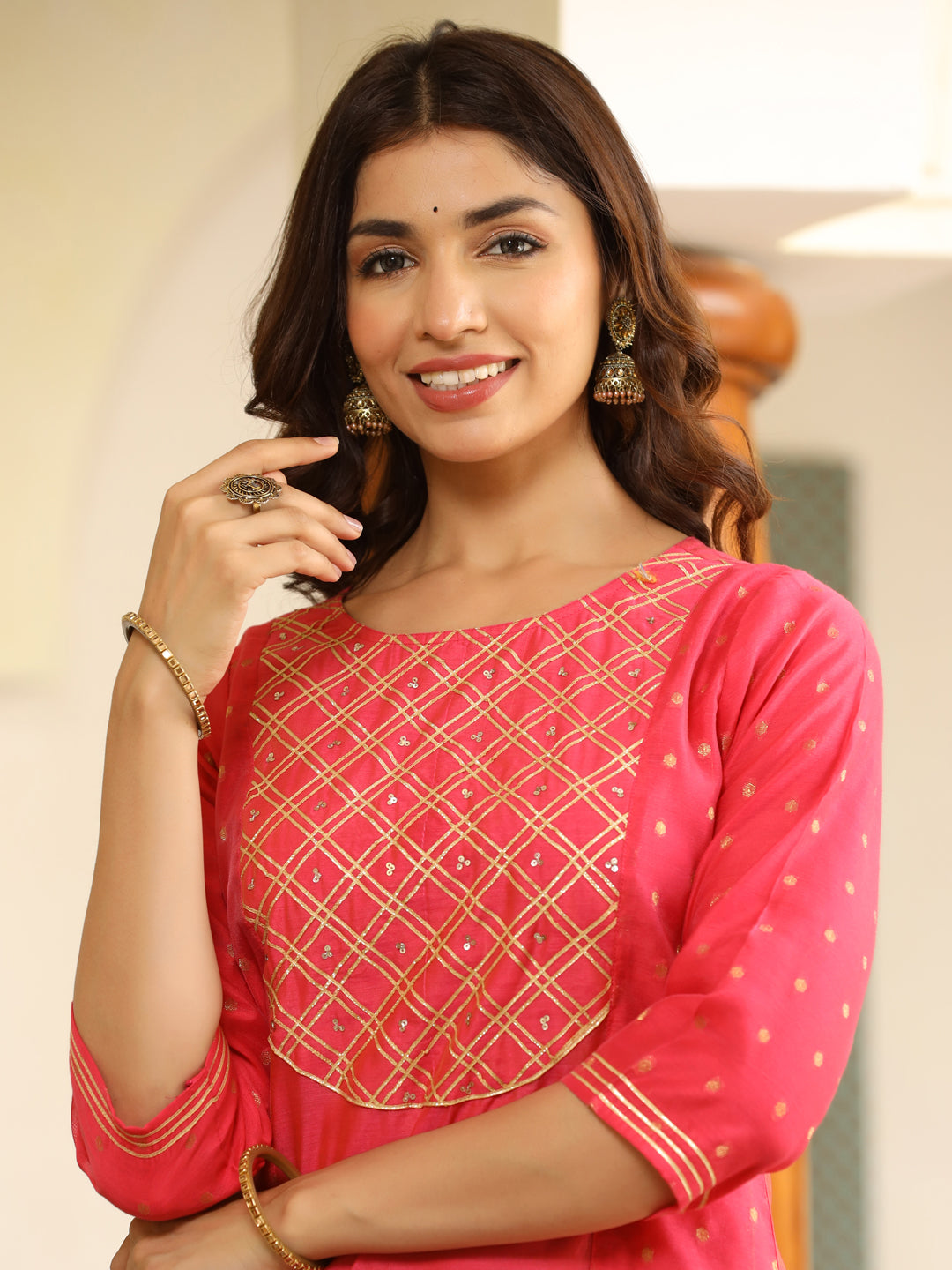 Pink Gota And Sequins Embellished Chanderi Self-Woven Straight Kurta