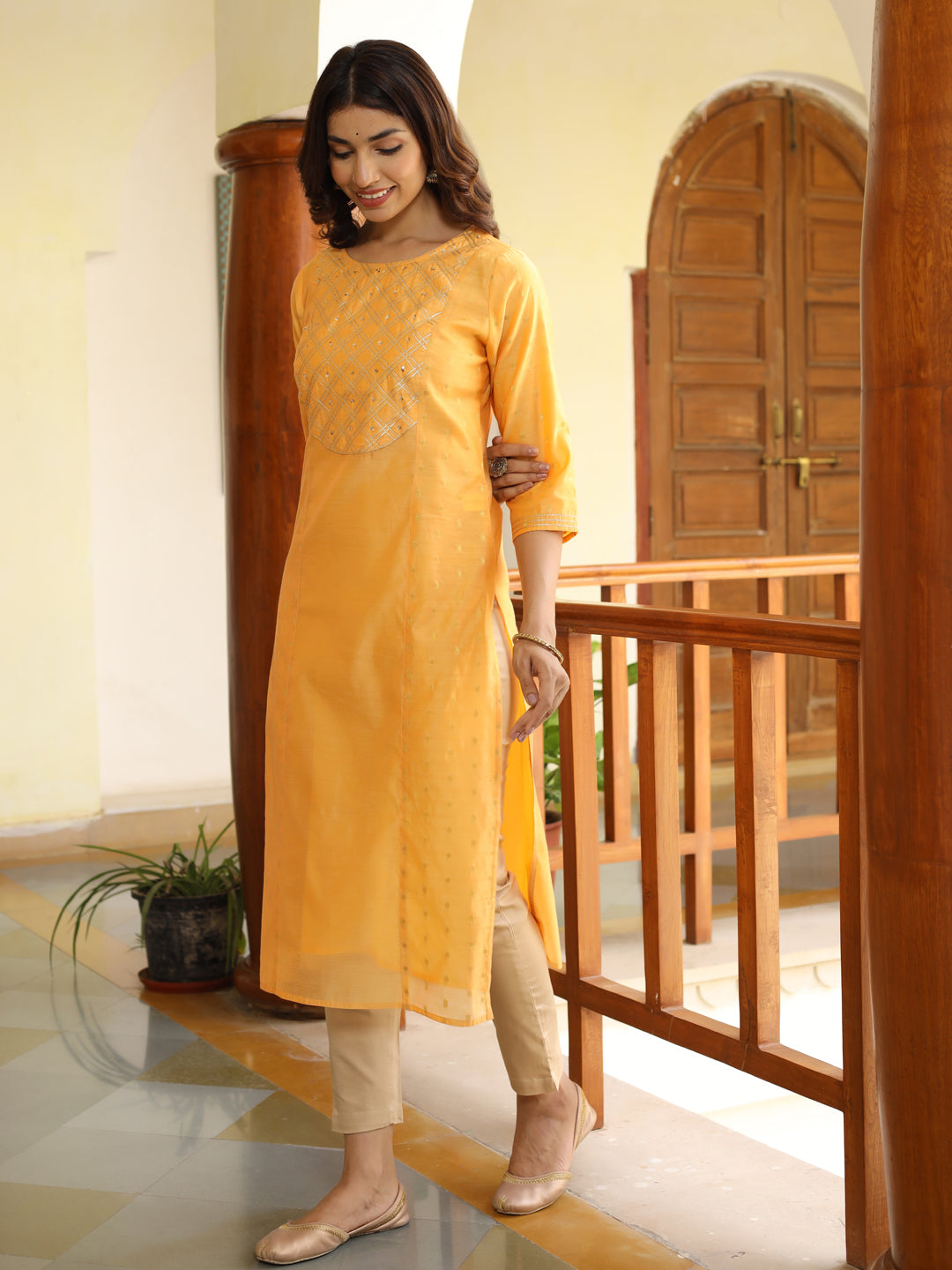 Yellow Gota And Sequins Embellished Chanderi Self-Woven Straight Kurta