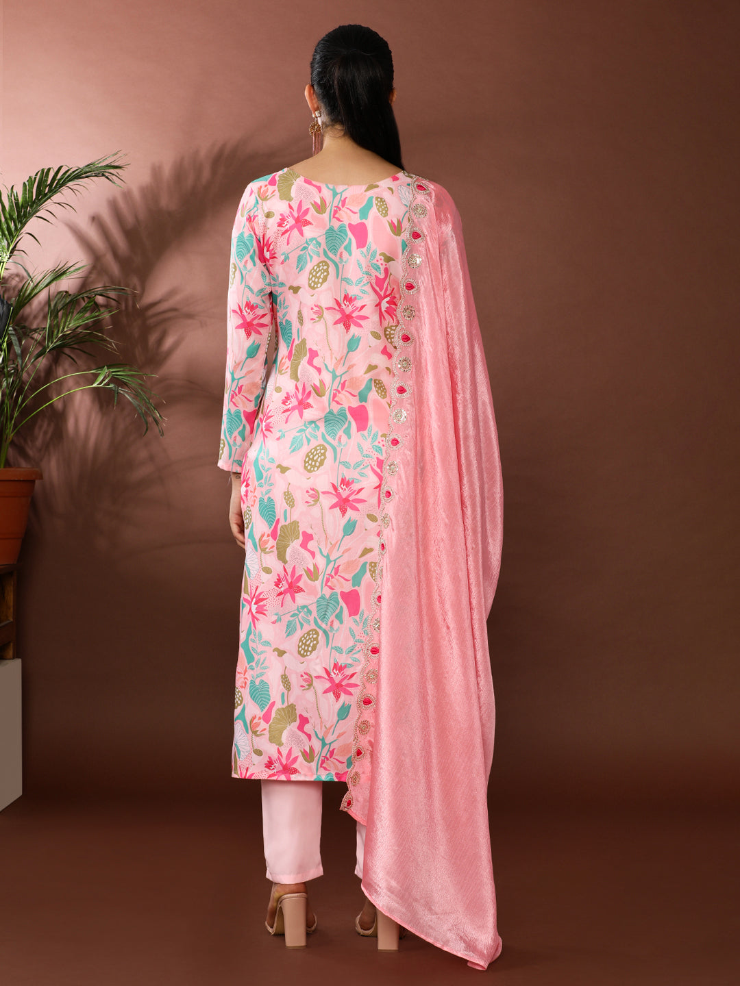 Floral Embroidered Straight Pure Cotton Kurta & Trousers Sets