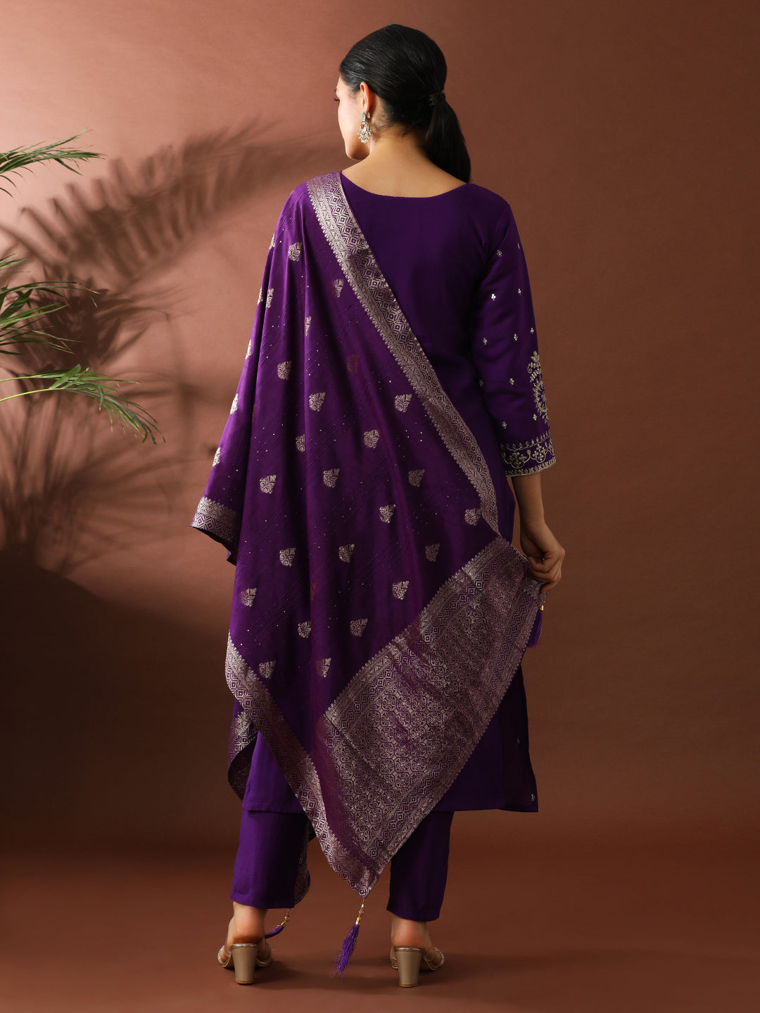 Floral Embroidered Straight Polyester Kurta & Trousers Sets