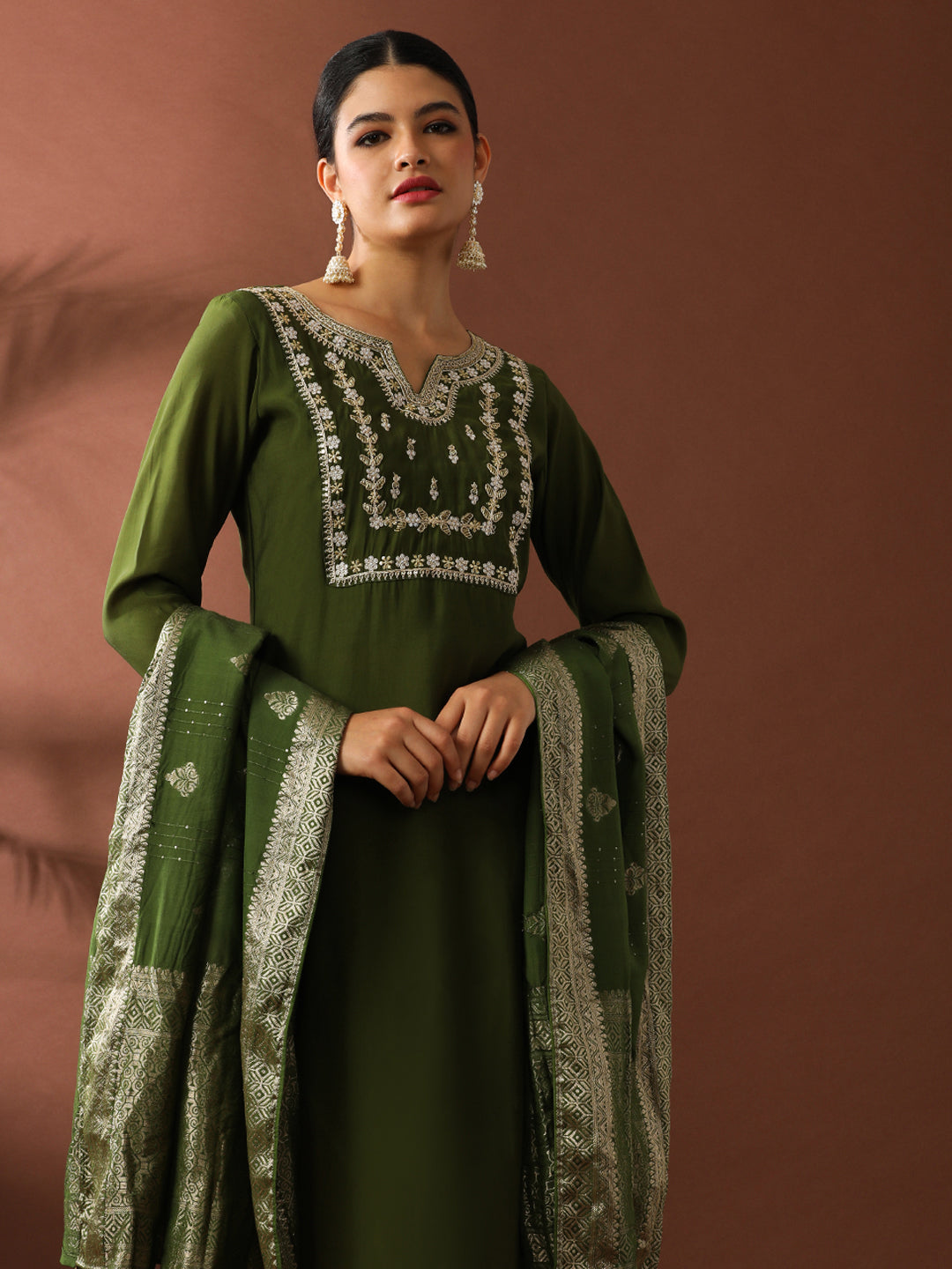 Floral Embroidered Straight Polyester Kurta & Trousers Sets