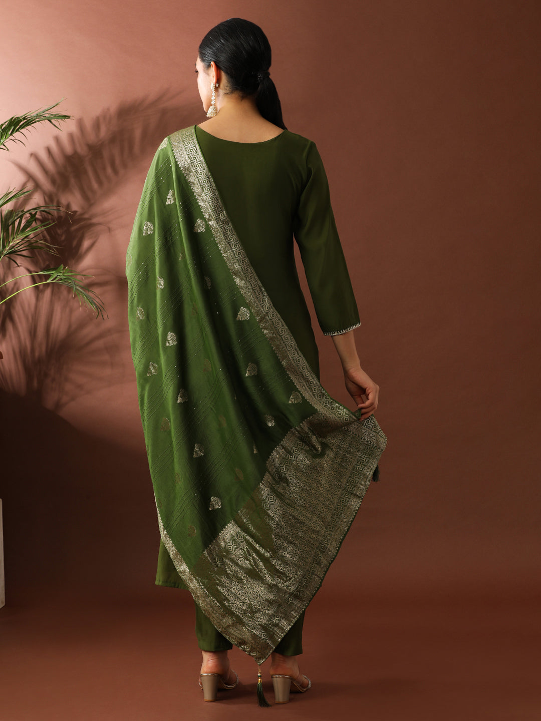 Floral Embroidered Straight Polyester Kurta & Trousers Sets