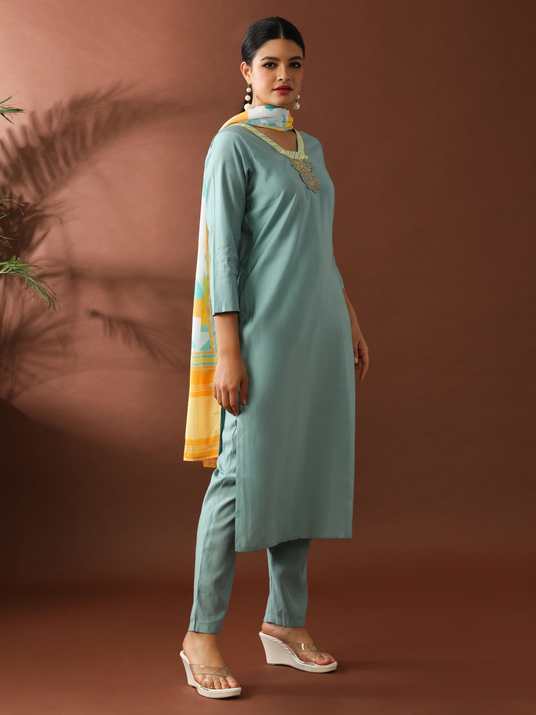Floral Embroidered Straight Polyester Kurta & Trousers Sets
