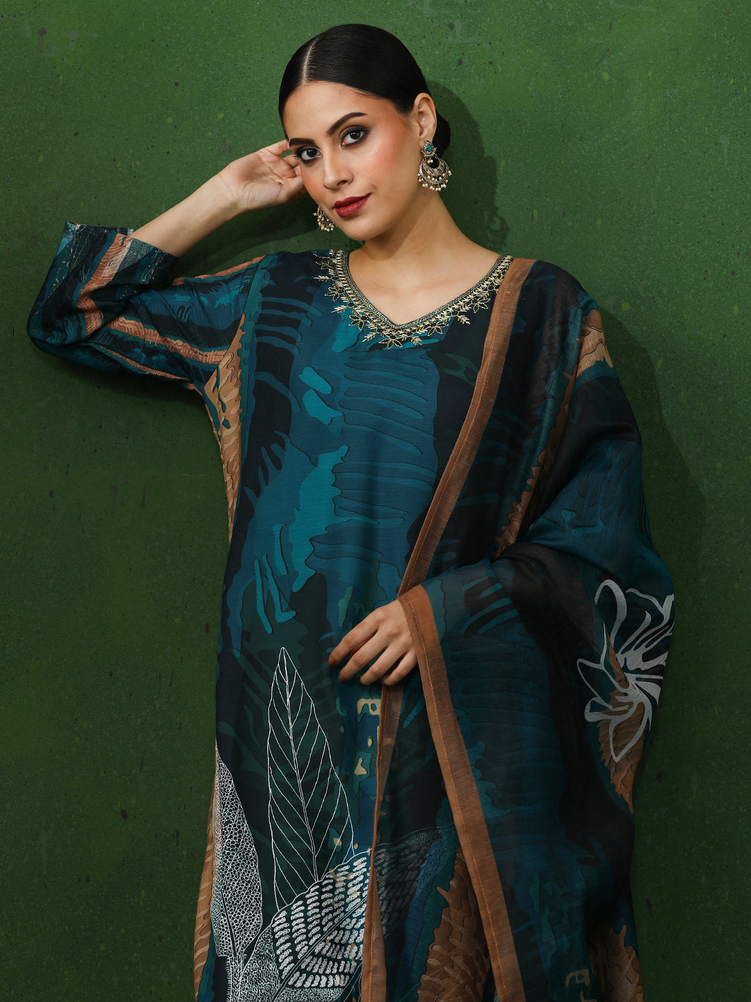 Floral Embroidered Straight Kurta & Trousers Sets