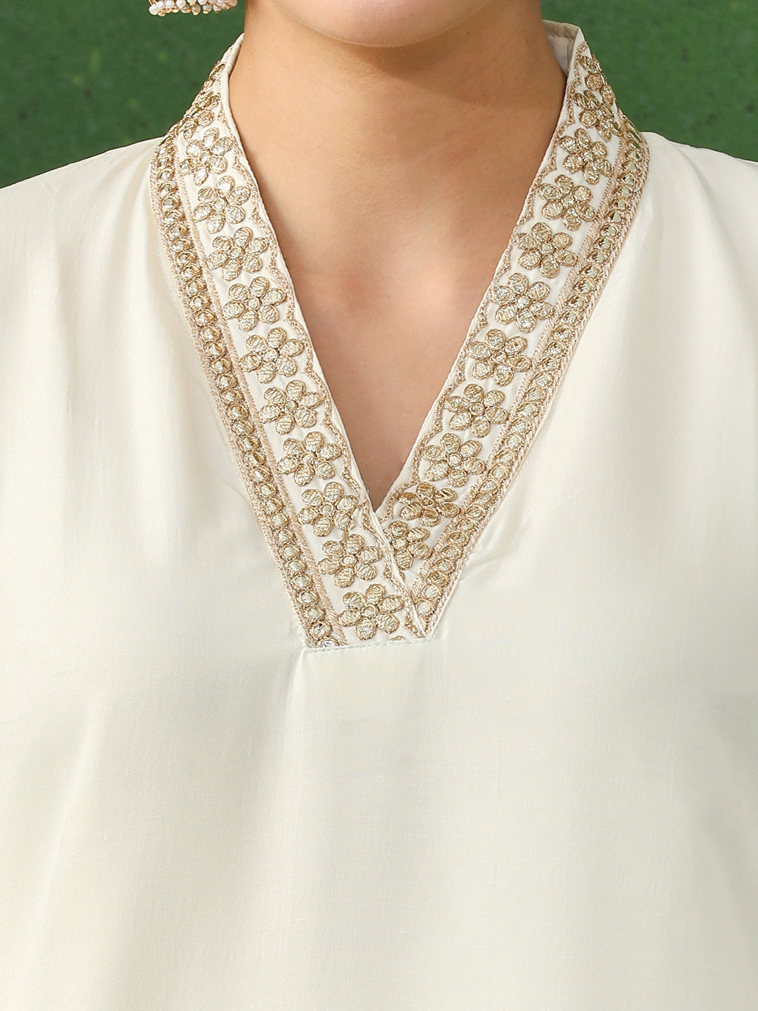 Solid Embroidered Straight Chanderi Silk Kurta & Trousers Sets