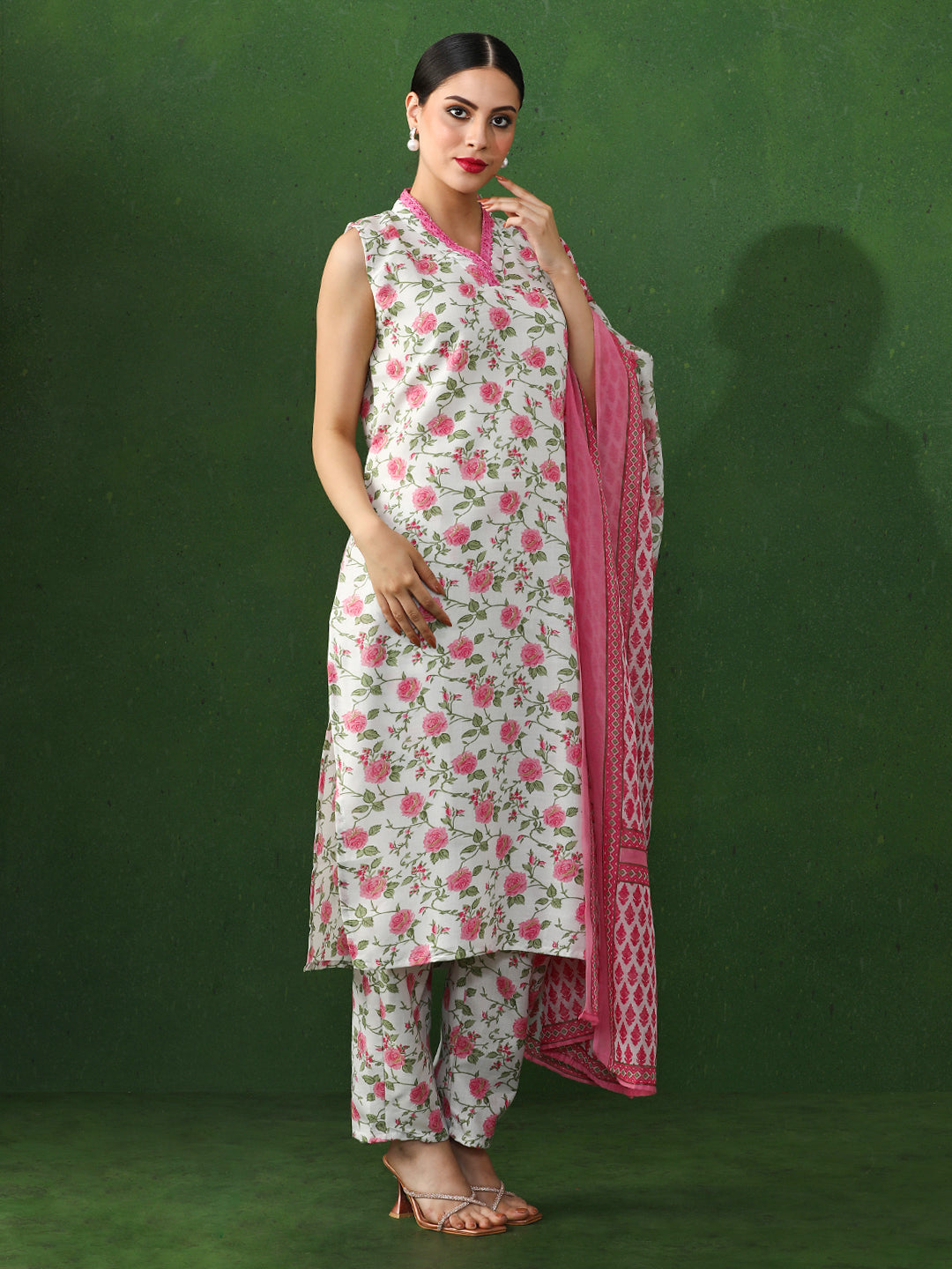 Floral Embroidered Straight Cotton Blend Kurta & Trousers Sets