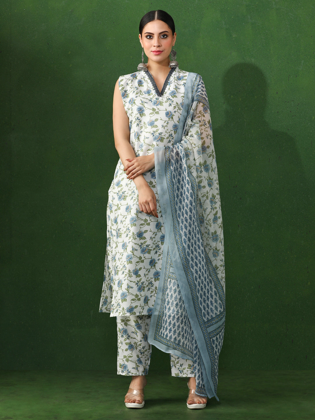Floral Embroidered Straight Cotton Blend Kurta & Trousers Sets