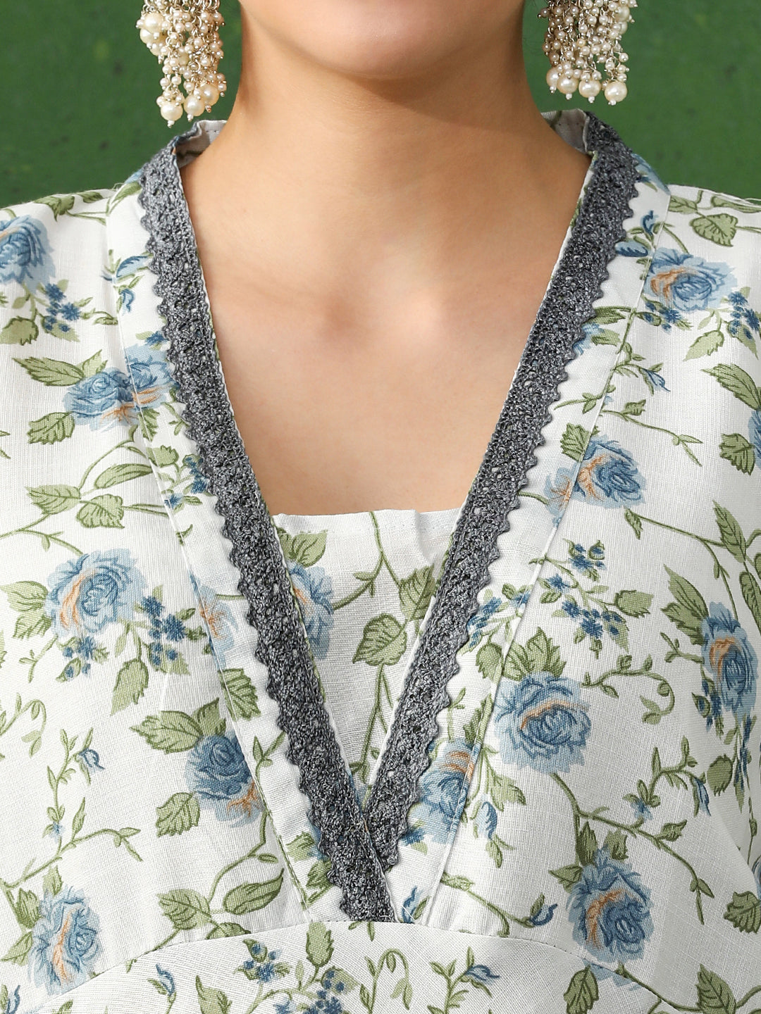 Floral Embroidered A-Line Cotton Blend Kurta & Trousers Sets