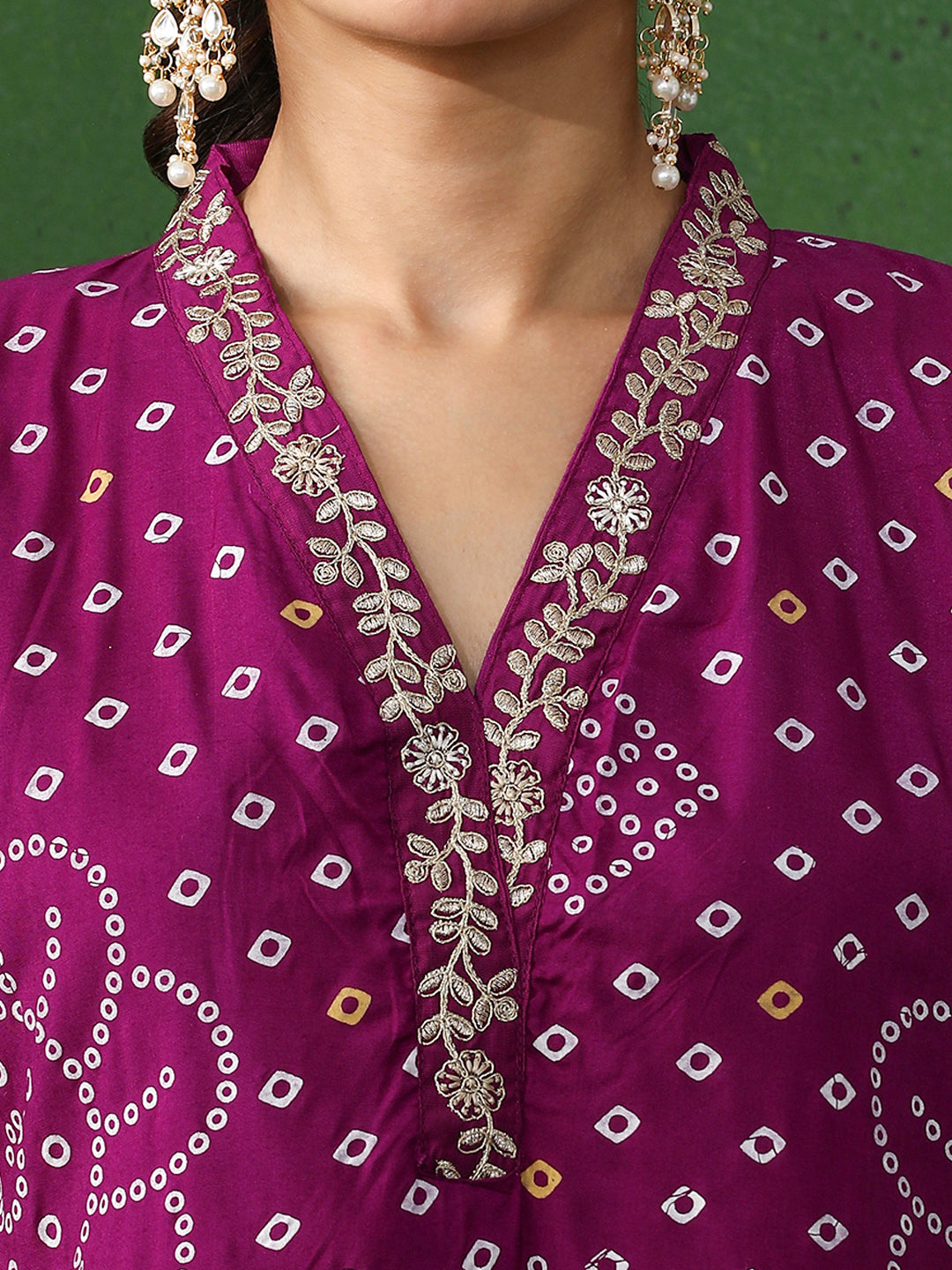 Bandhani Embroidered Straight Kurta & Trousers Sets