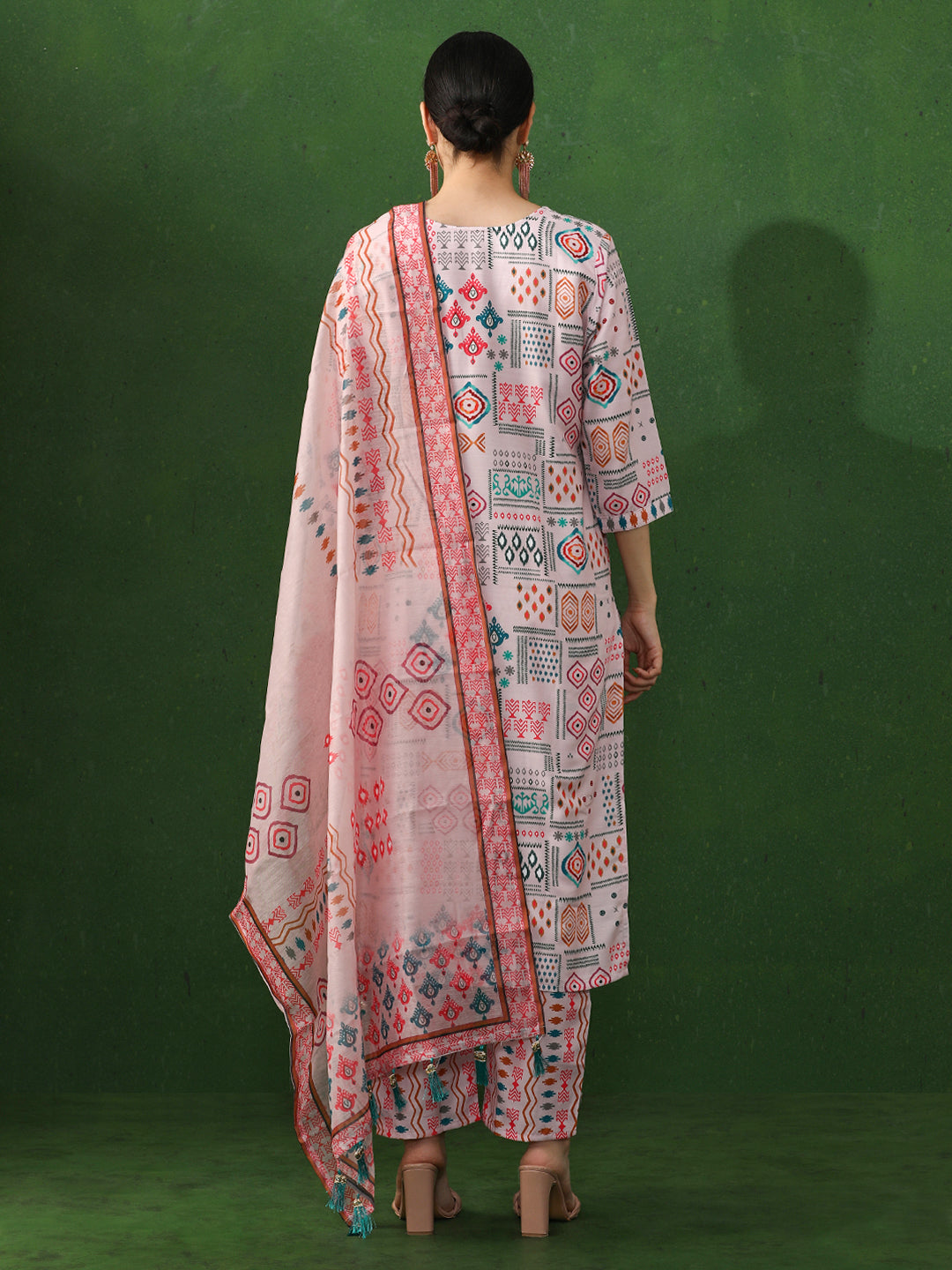 Floral Printed Straight Pure Cotton Kurta & Trousers Sets
