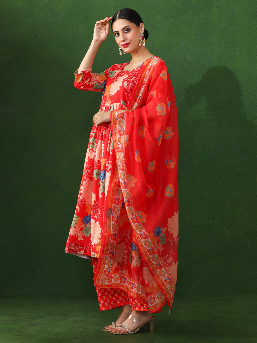 Floral Printed A-Line Cotton Blend Kurta & Trousers Sets