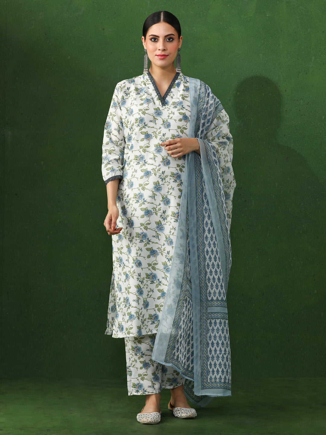 Floral Embroidered Straight Cotton Blend Kurta & Trousers Sets