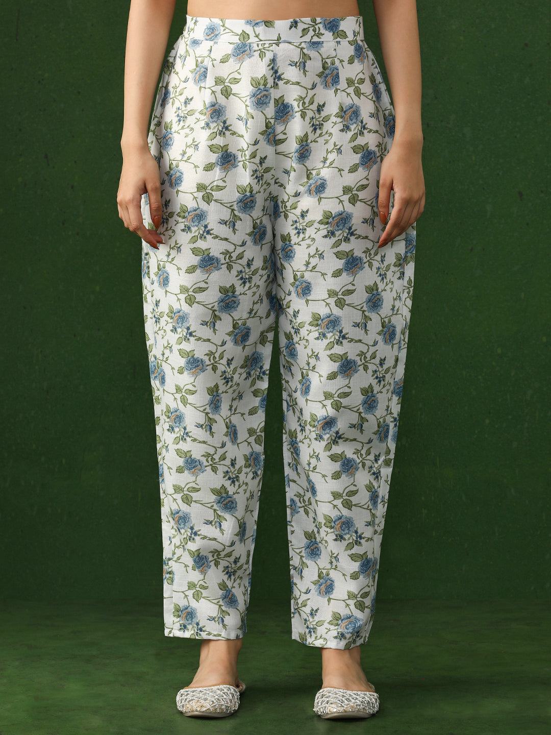 Floral Embroidered Straight Cotton Blend Kurta & Trousers Sets