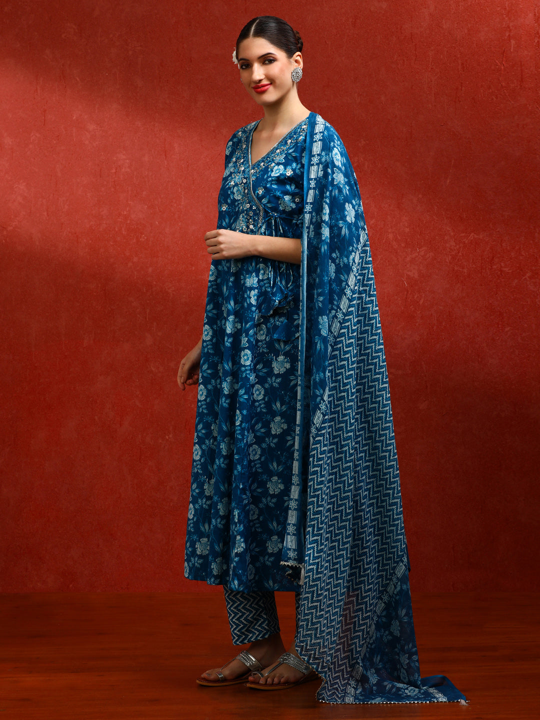 Floral Embroidered A-Line Pure Cotton Kurta & Trousers Sets