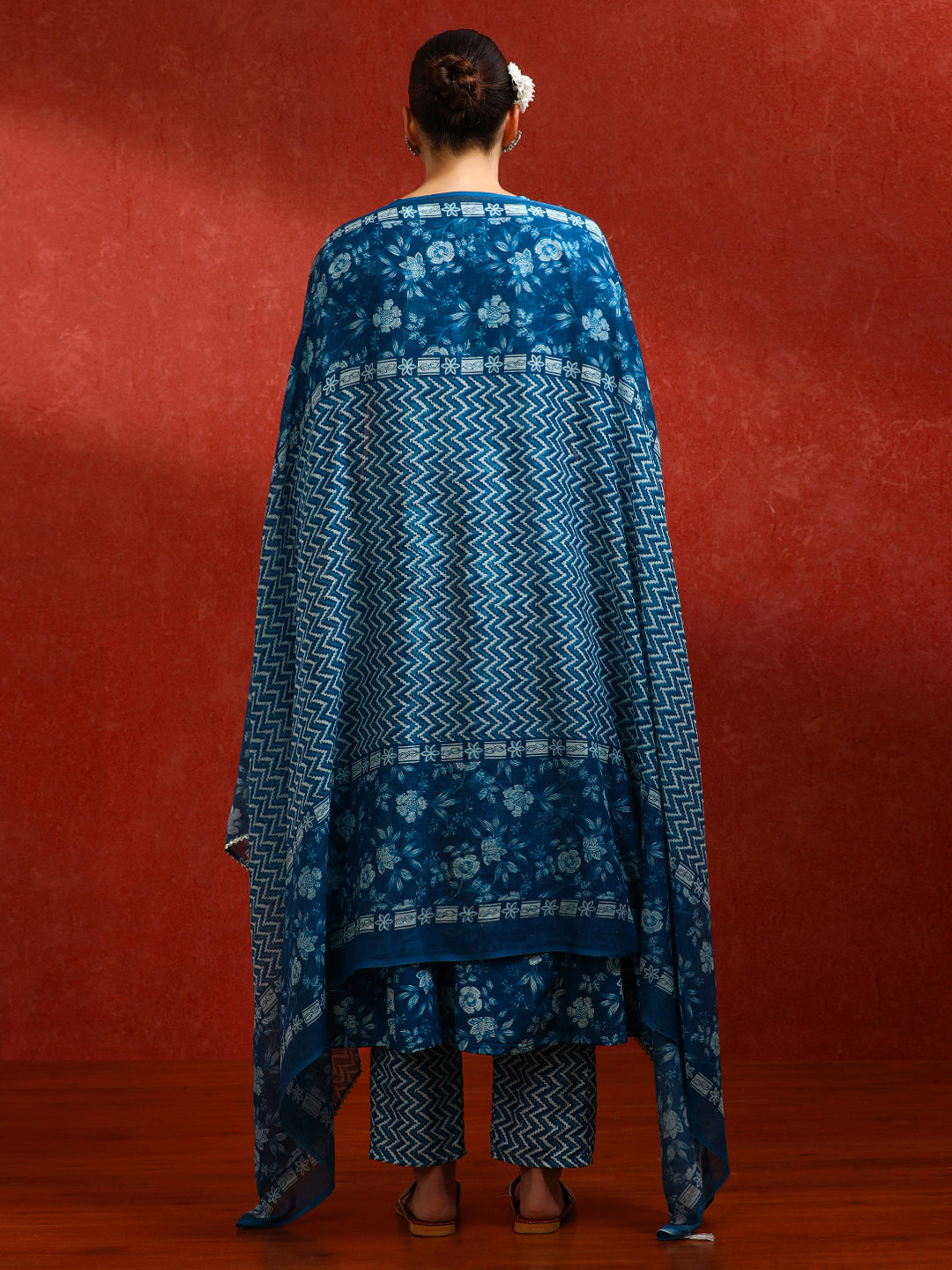 Floral Embroidered A-Line Pure Cotton Kurta & Trousers Sets