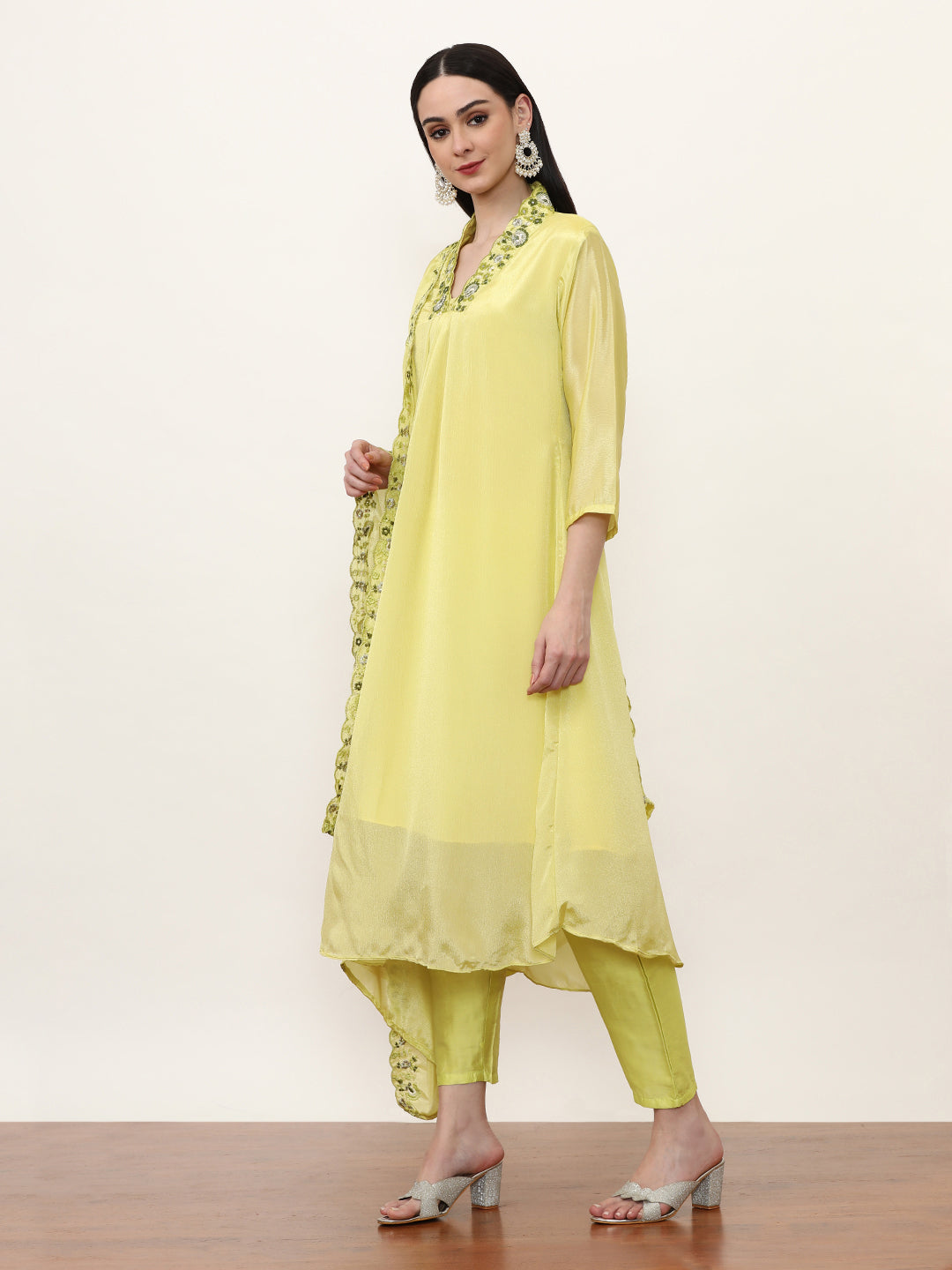 Embroidered Chinon Ethnic Motifs Kurta Sets With Dupatta