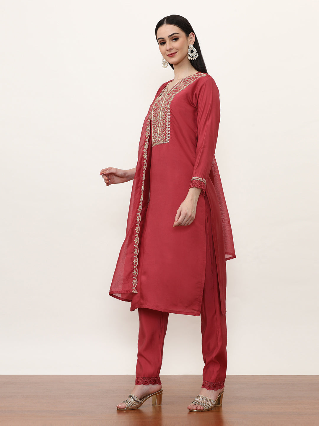 Embroidered Chanderi Silk Ethnic Motifs Kurta Sets With Dupatta