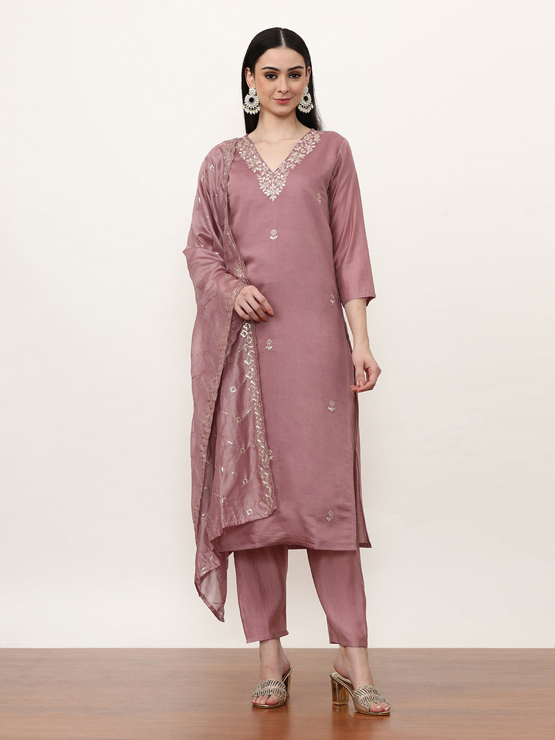 Embroidered Ethnic Motifs Kurta Sets With Dupatta