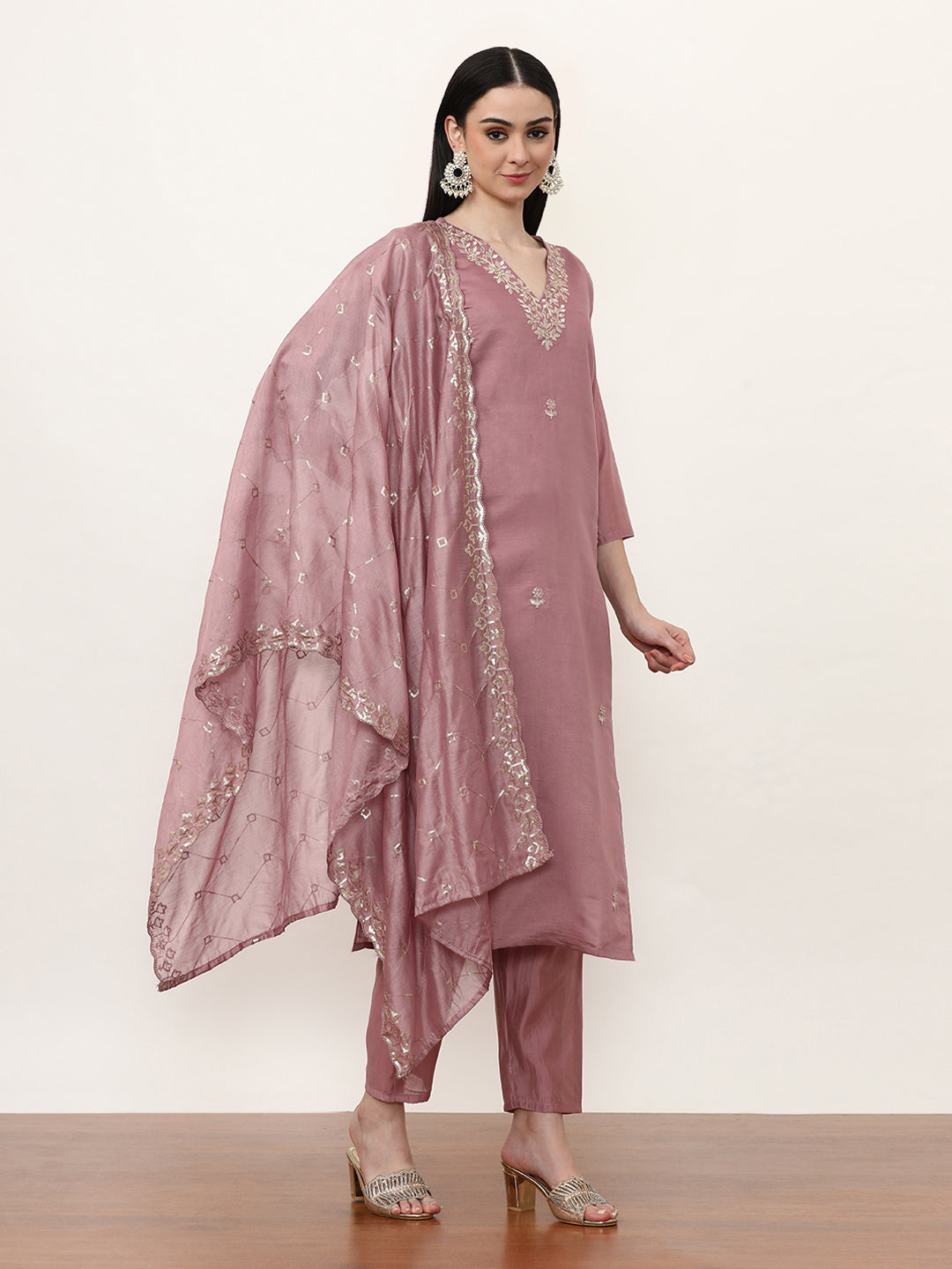 Embroidered Ethnic Motifs Kurta Sets With Dupatta
