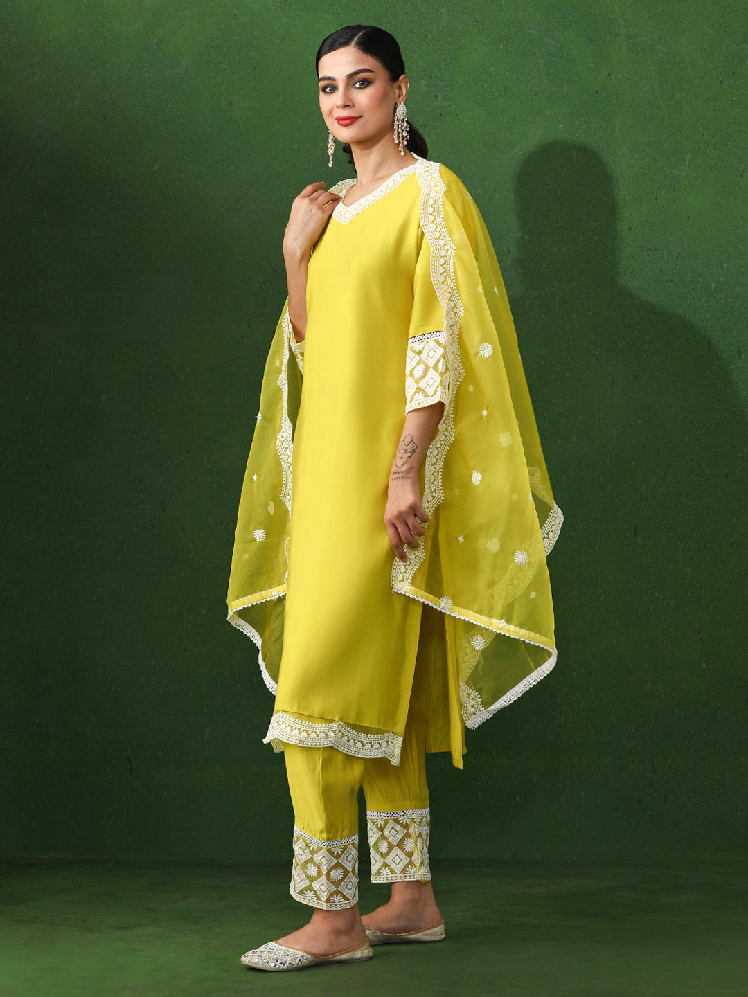 Floral Embroidered Straight Chanderi Silk Kurta & Trousers Sets
