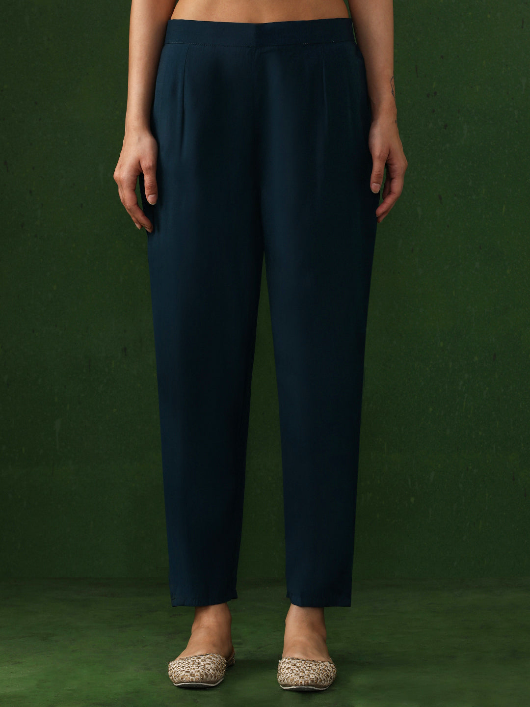 Floral Embroidered Straight Chanderi Silk Kurta & Trousers Sets