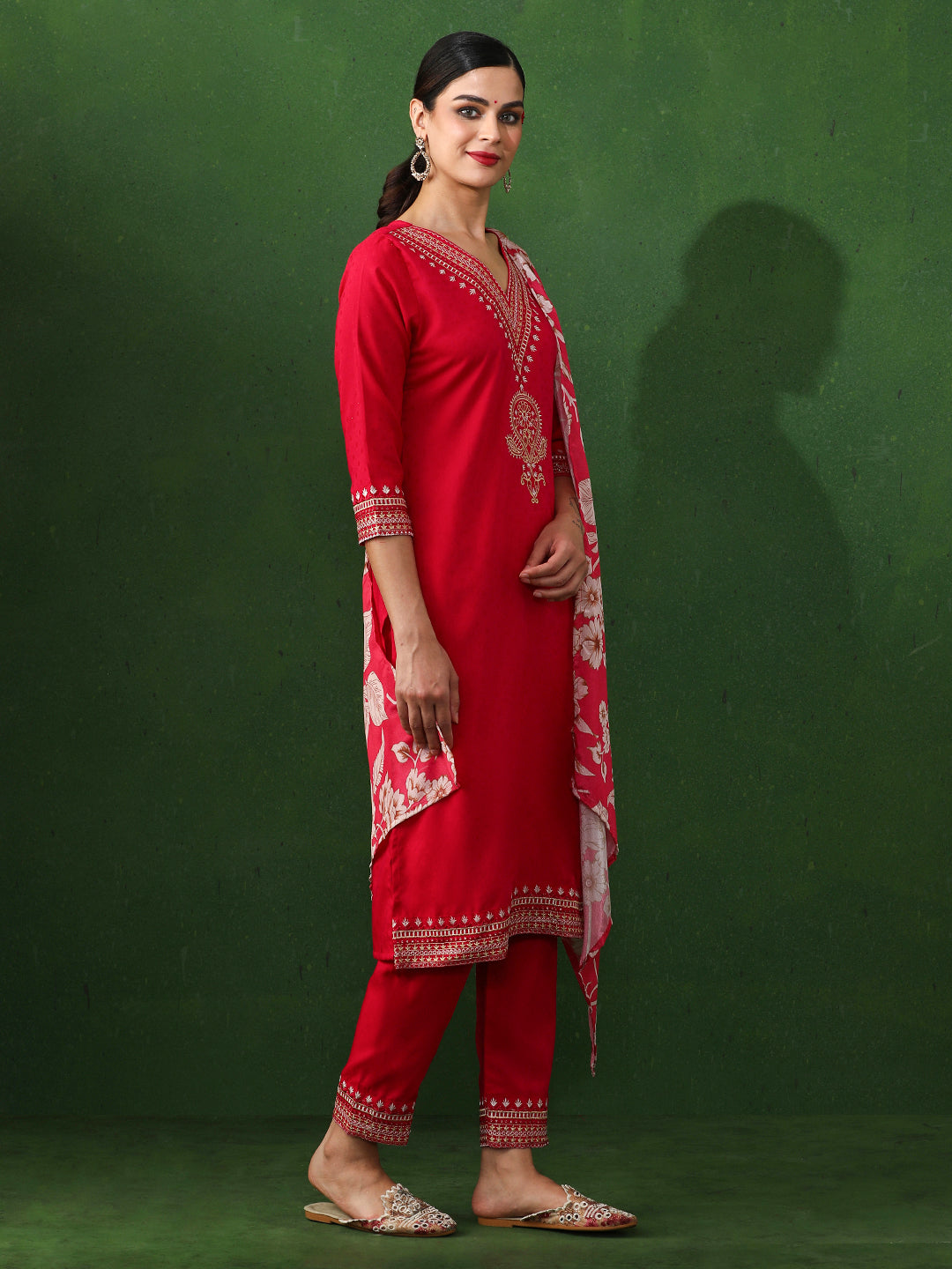 Floral Embroidered Straight Kurta & Trousers Sets