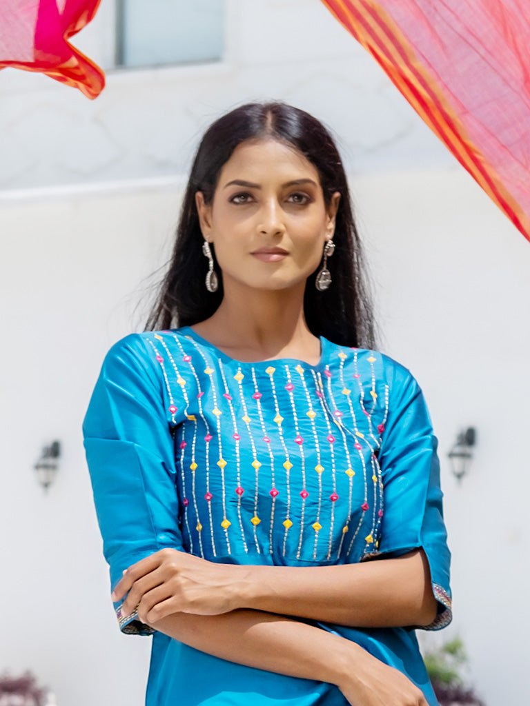 Straight Solid Turquoise Silk Blend Kurta With Pants & Chanderi Dupatta