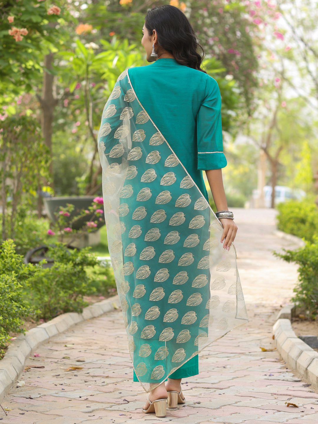 Rama Green Chanderi Embroidered Kurta With Pants And Dupatta