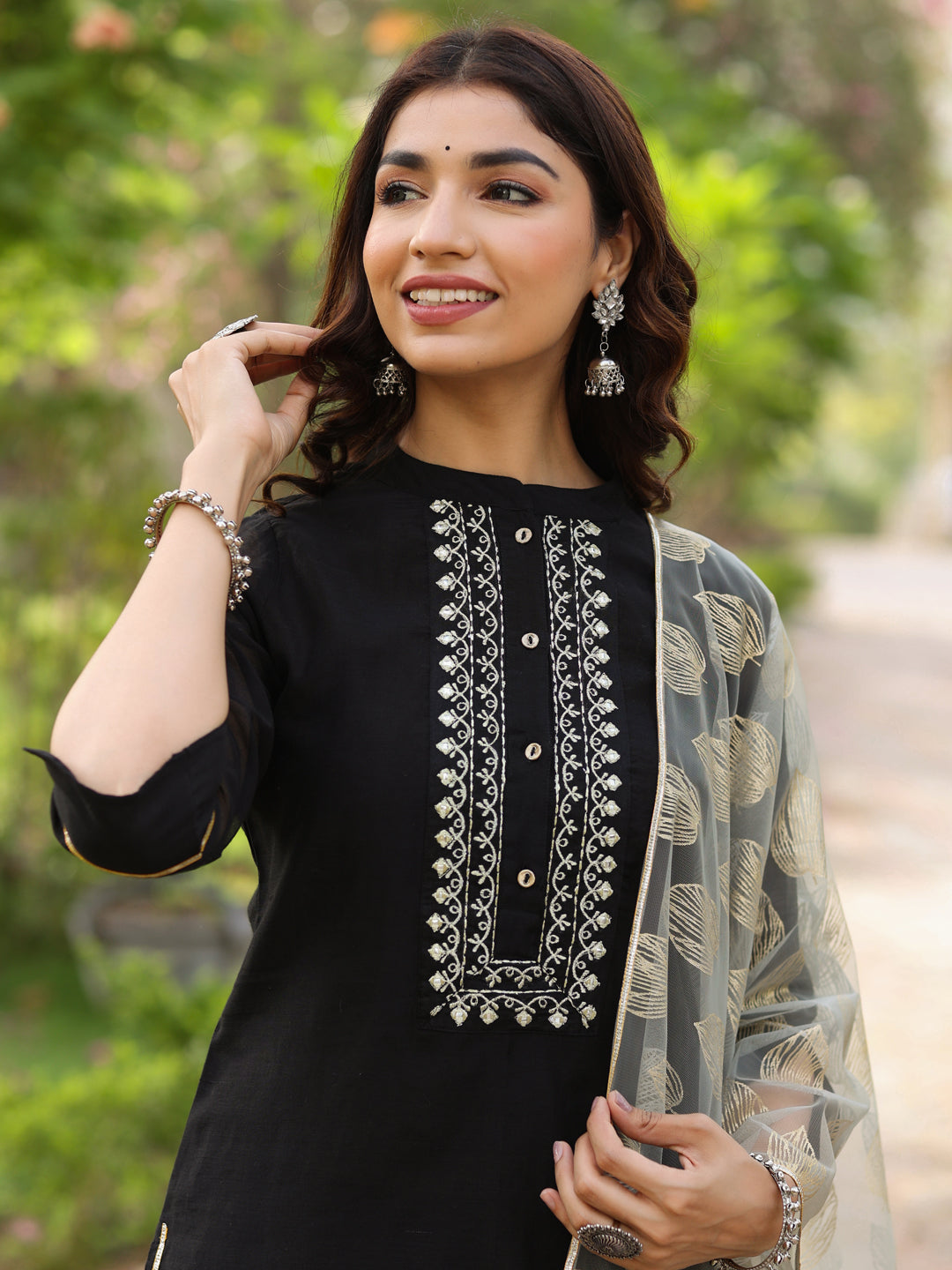 Black Chanderi Embroidered Kurta With Pants And Dupatta