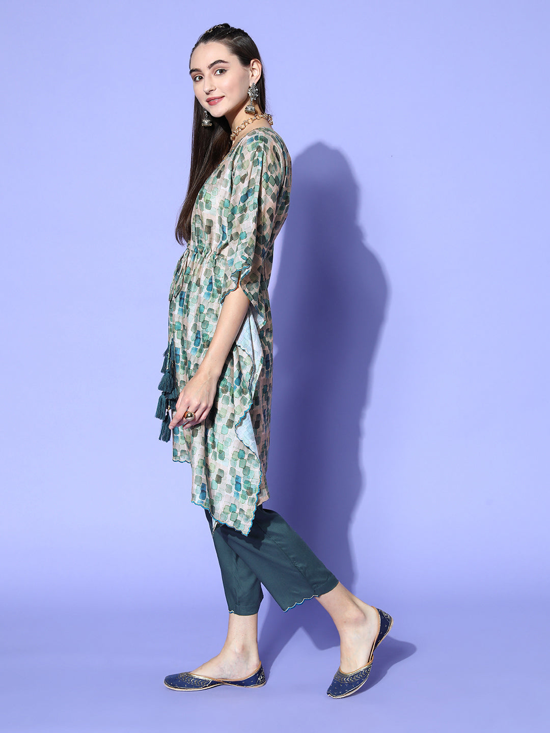 A Green Abstracted Print Muslin Embroidered Kaftan With A Solid Regular Fit Pants