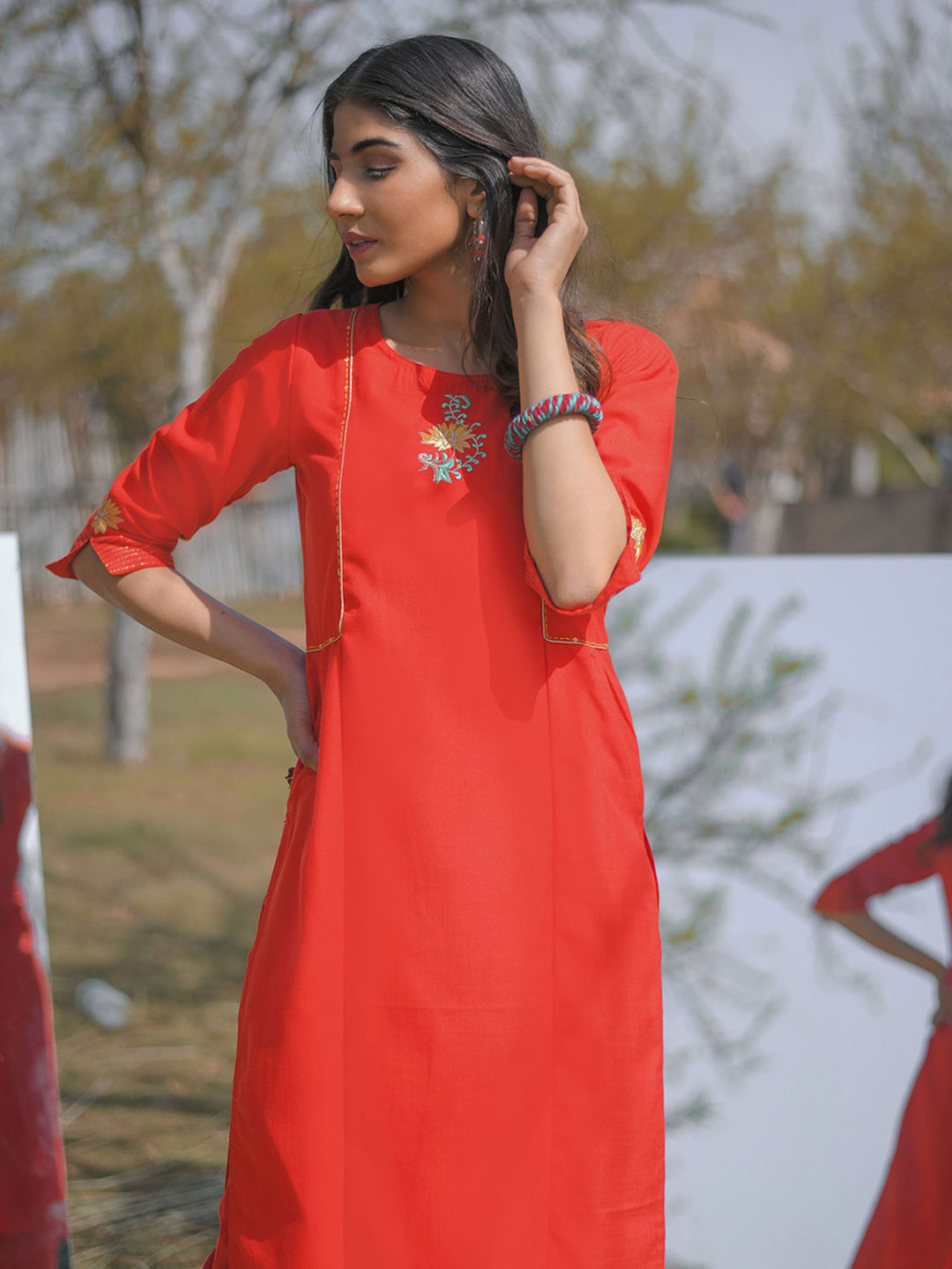 Red Solid Straight Rayon Blend Kurta With Pants