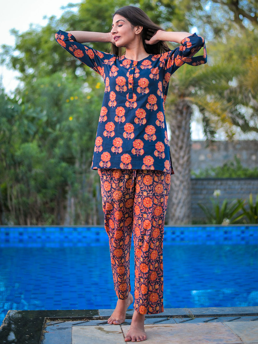 Navy Blue Printed Straight Cotton Short Kurta With Pajama