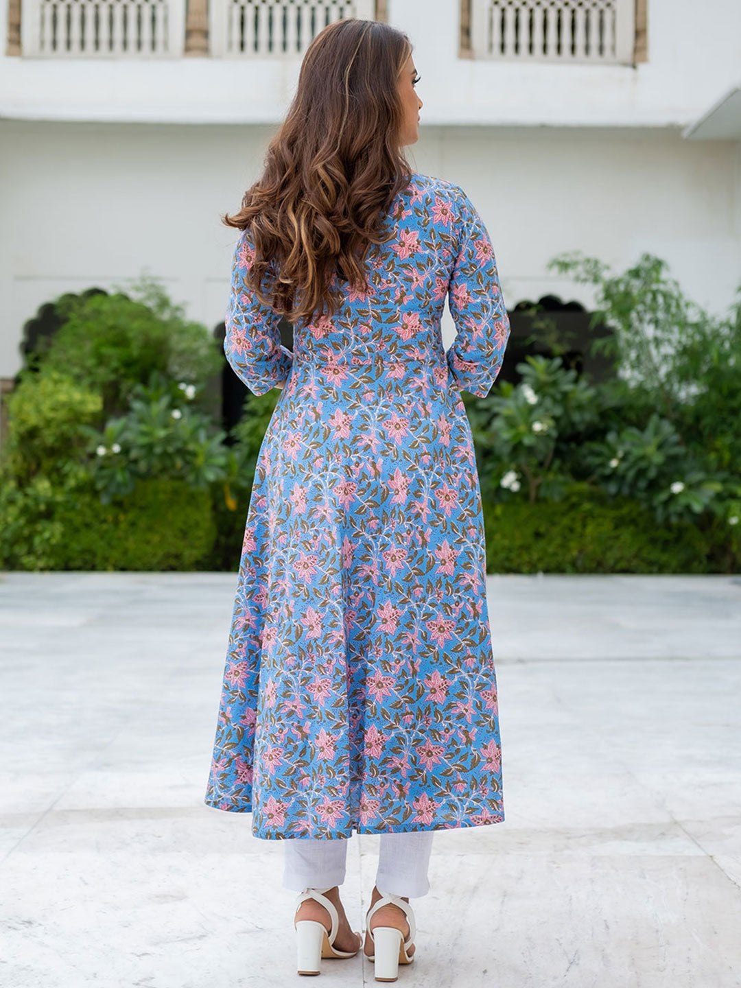 Exclusive women wear ethnic kurta